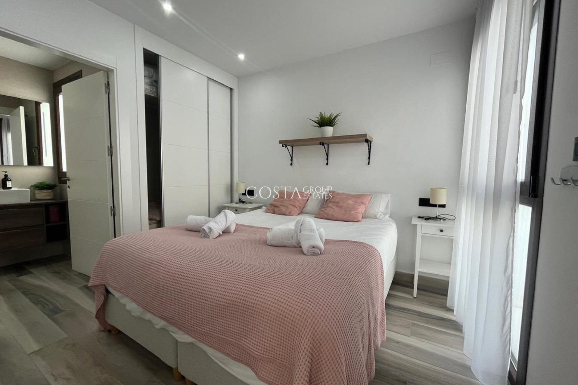 Herverkoop - Villa -
Orihuela Costa - Los Balcones