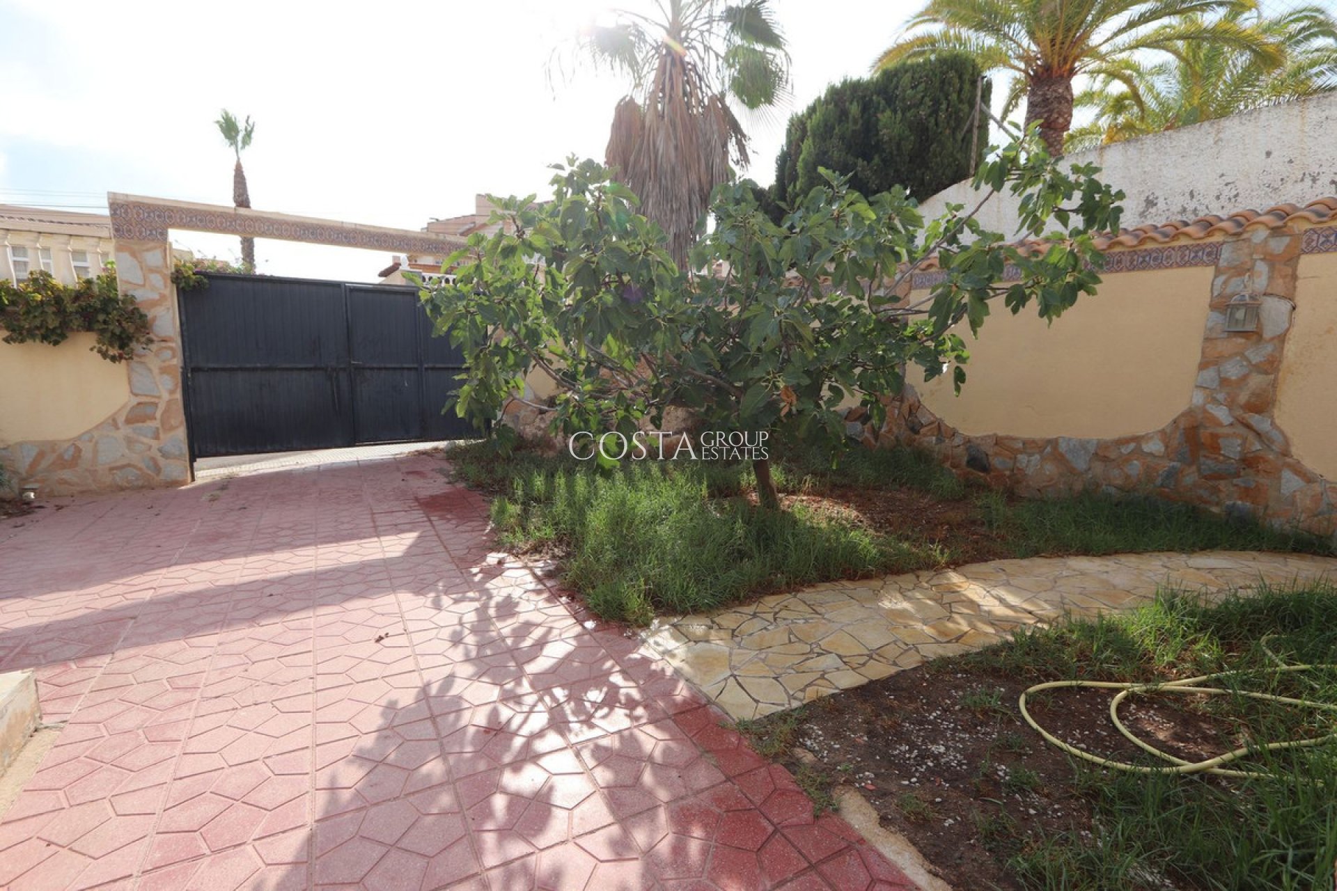 Herverkoop - Villa -
Orihuela Costa - Los Balcones