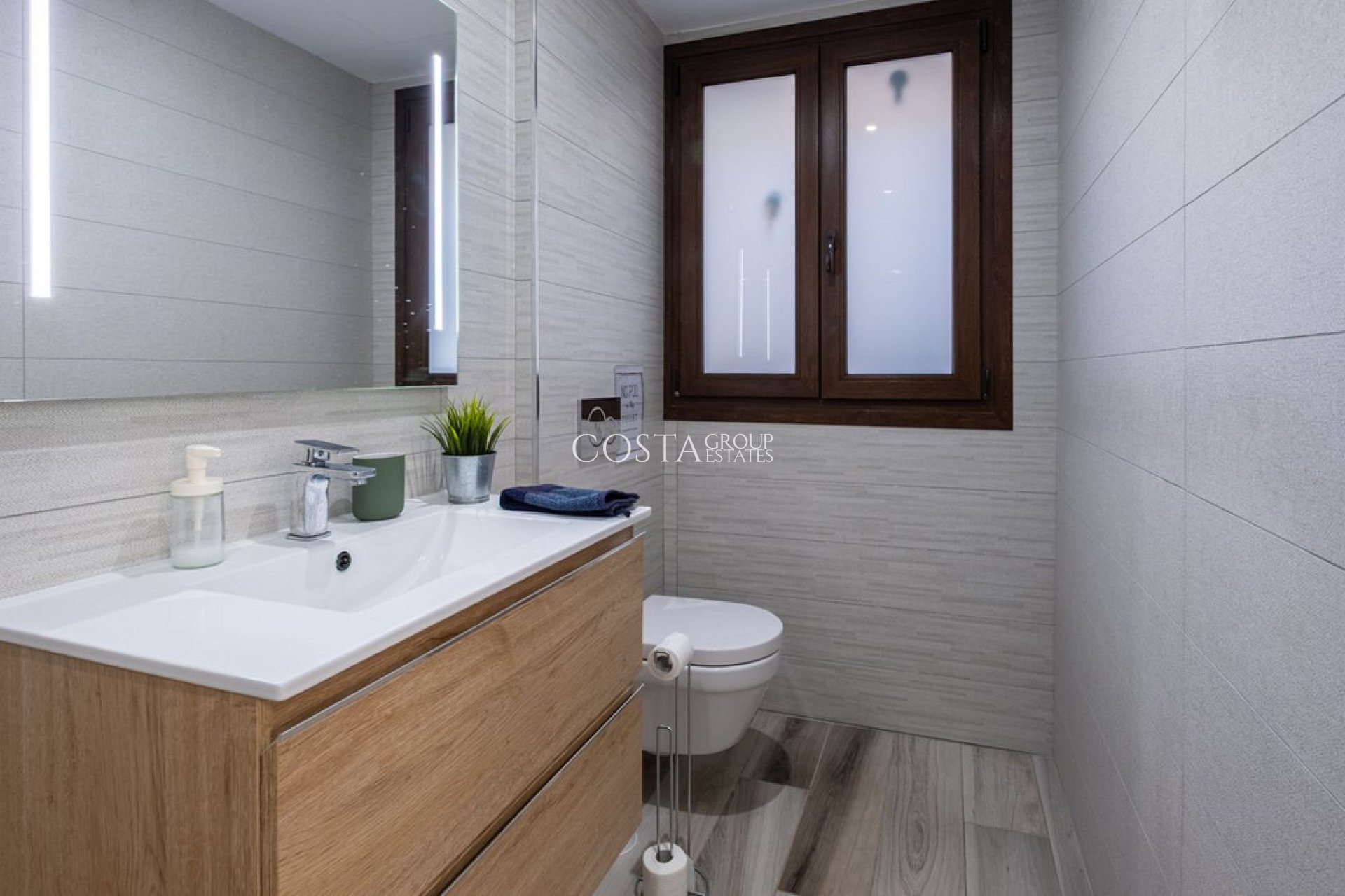 Herverkoop - Villa -
Orihuela Costa - Los Balcones