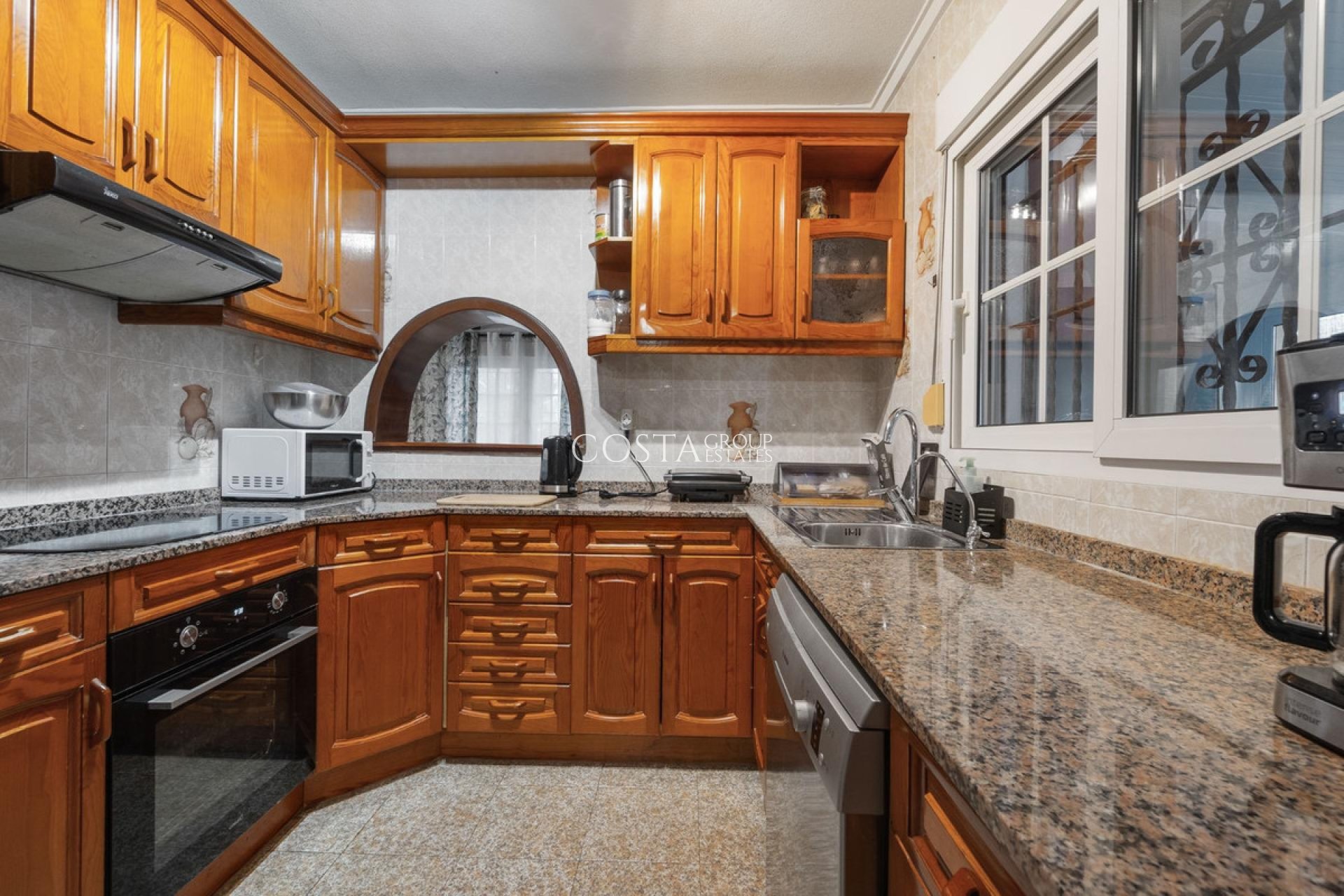 Herverkoop - Villa -
Orihuela Costa - Los Balcones