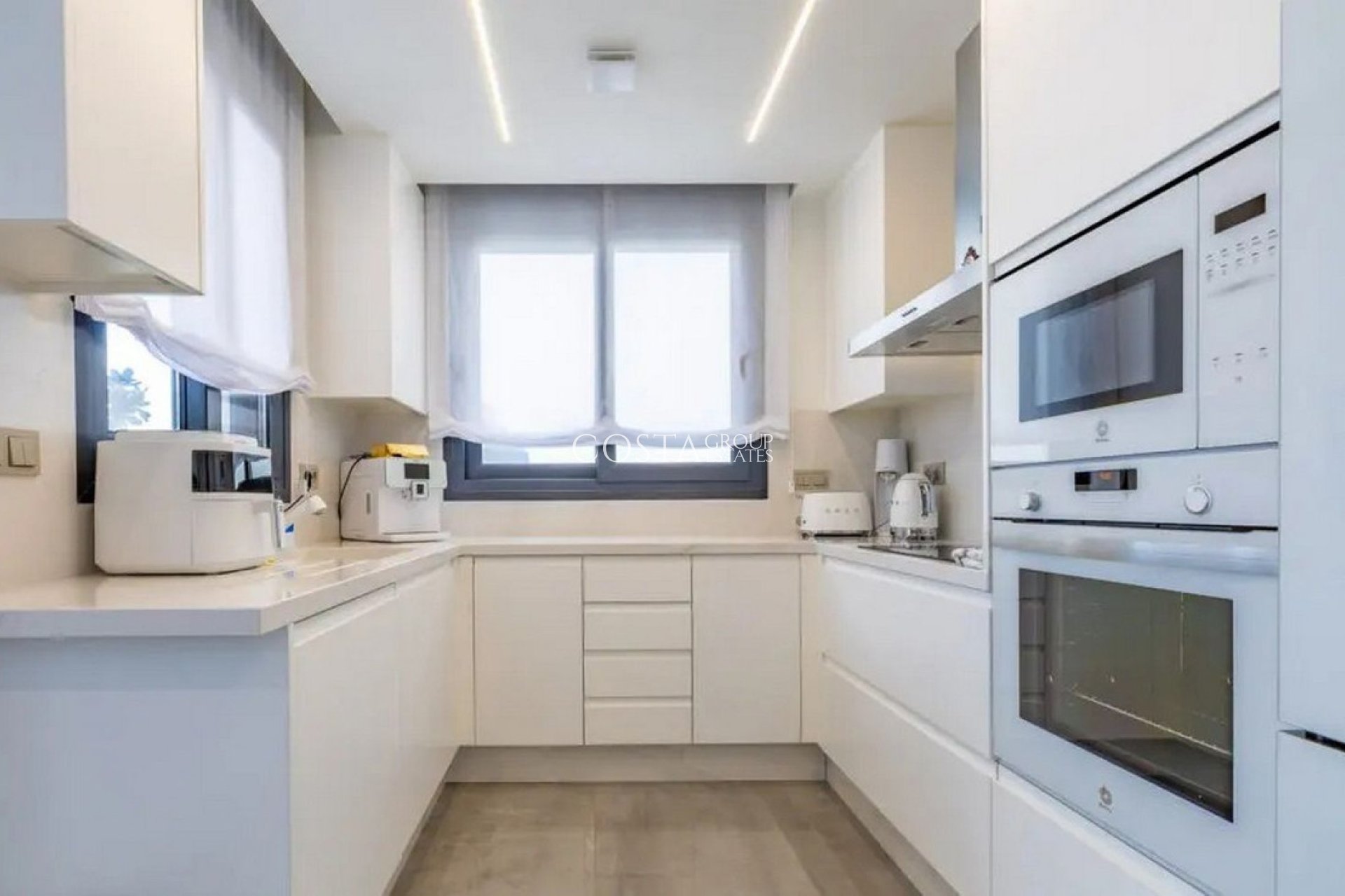 Herverkoop - Villa -
Orihuela Costa - Los Balcones