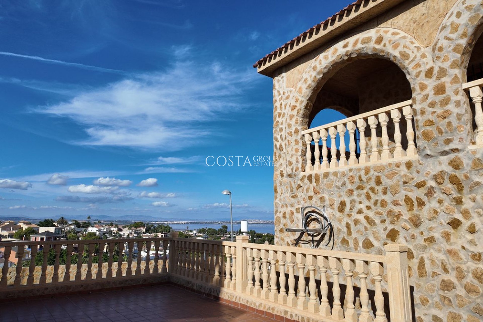 Herverkoop - Villa -
Orihuela Costa - Los Balcones