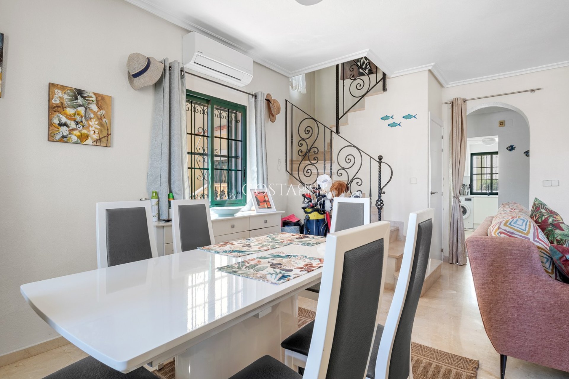 Herverkoop - Villa -
Orihuela Costa - Los Dolses