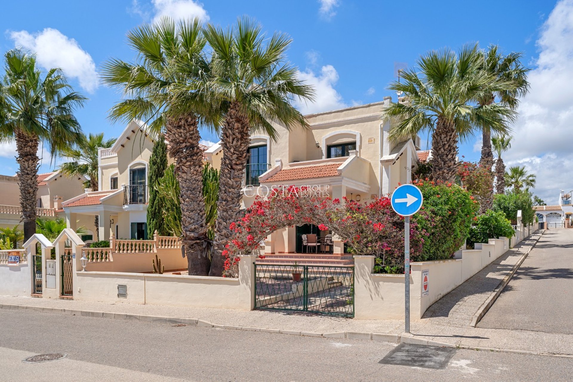 Herverkoop - Villa -
Orihuela Costa - Los Dolses
