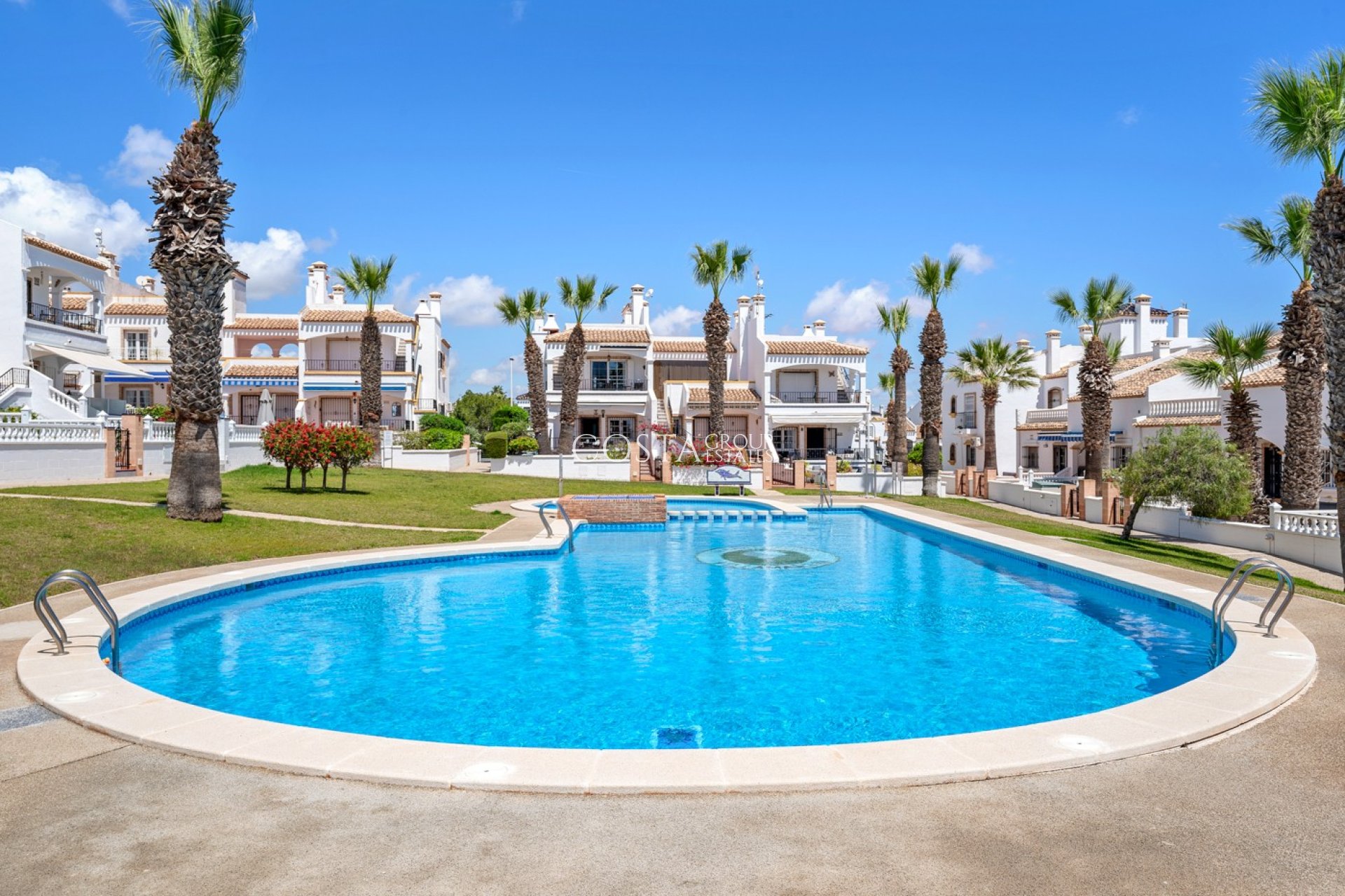 Herverkoop - Villa -
Orihuela Costa - Los Dolses