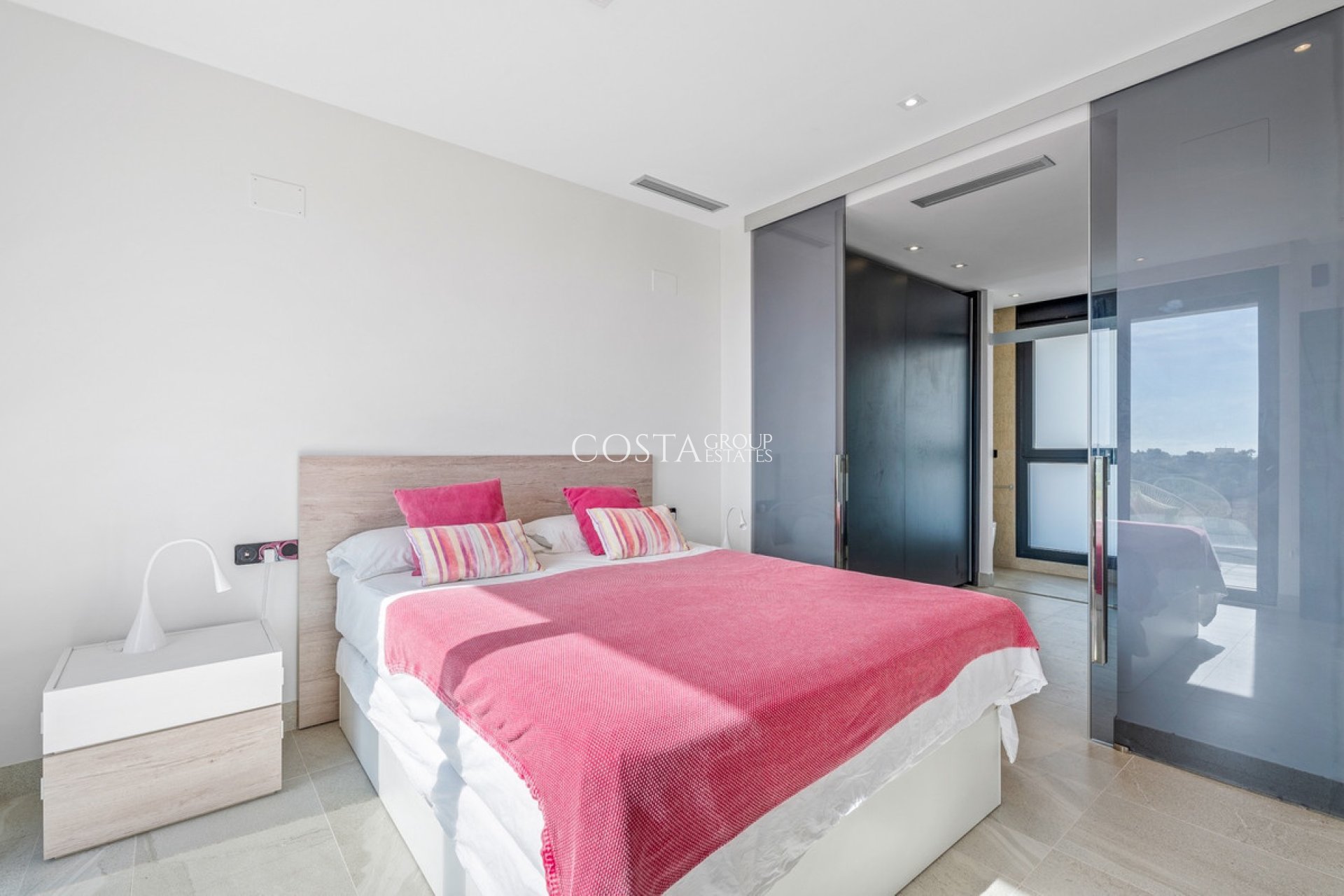 Herverkoop - Villa -
Orihuela Costa - Los Dolses