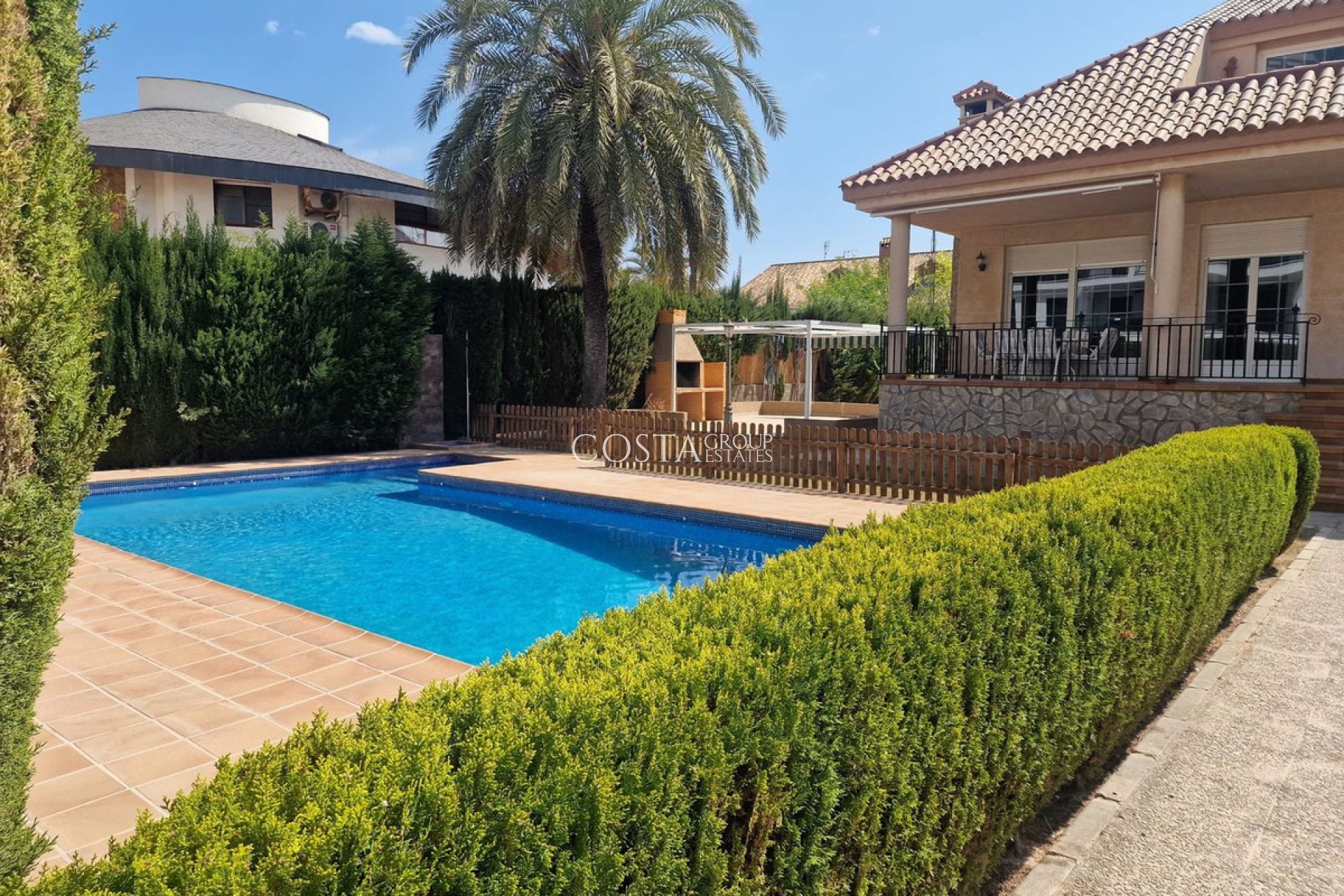 Herverkoop - Villa -
Orihuela Costa - Mil Palmeras
