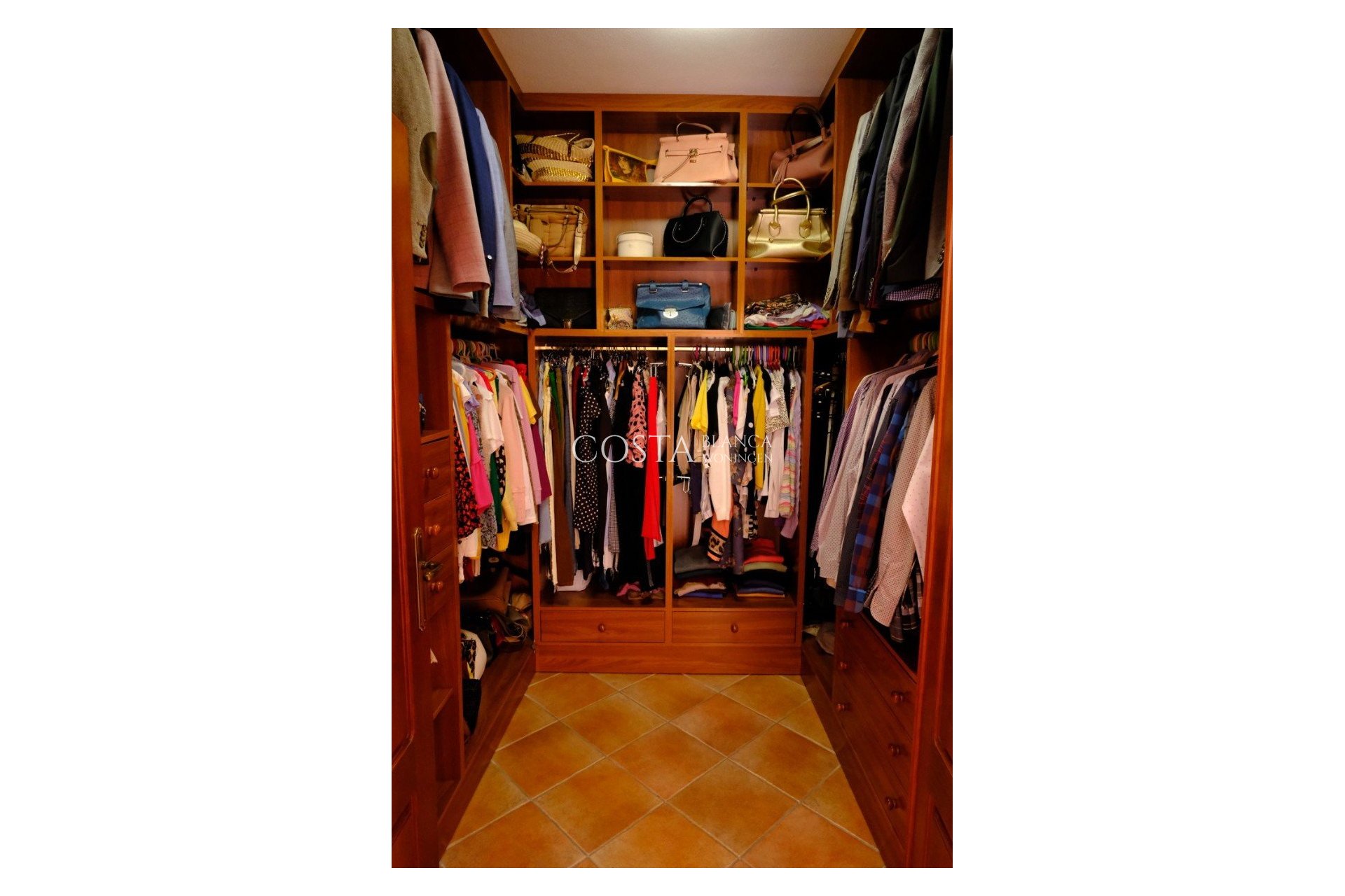 Herverkoop - Villa -
Orihuela Costa - Orihuela