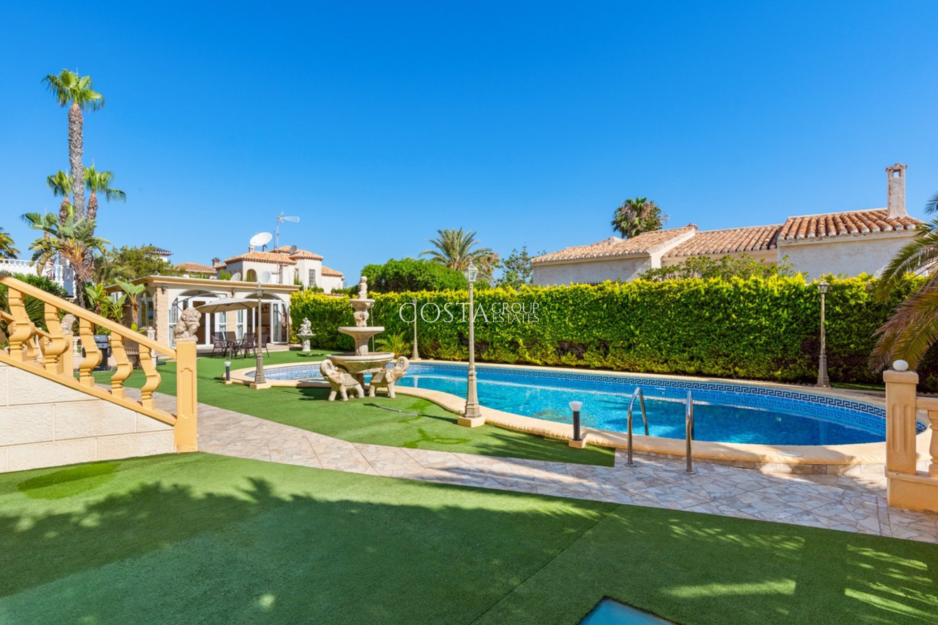 Herverkoop - Villa -
Orihuela Costa - Playa Flamenca
