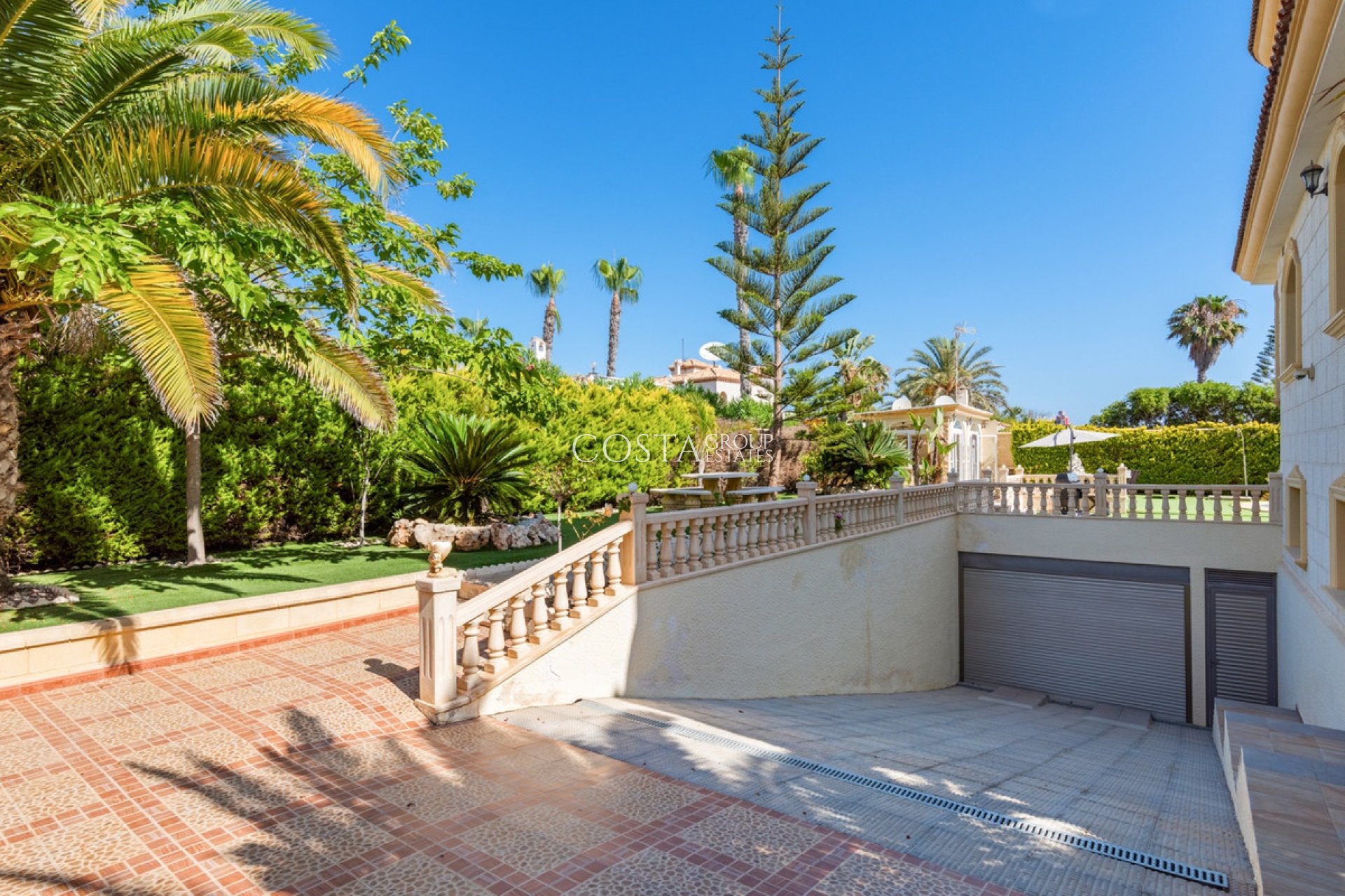 Herverkoop - Villa -
Orihuela Costa - Playa Flamenca