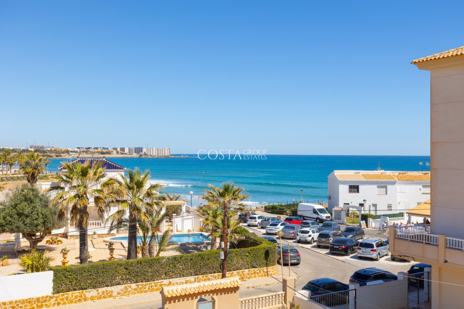 Herverkoop - Villa -
Orihuela Costa - Playa Flamenca