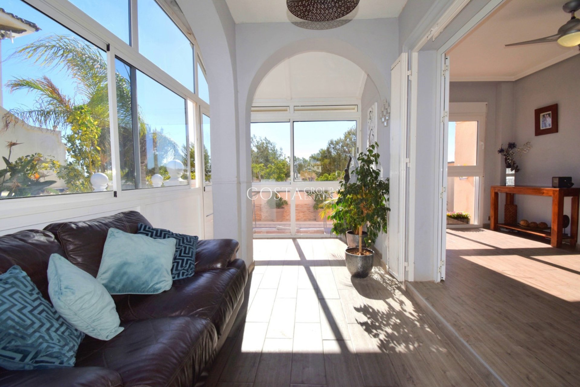 Herverkoop - Villa -
Orihuela Costa - Playa Flamenca