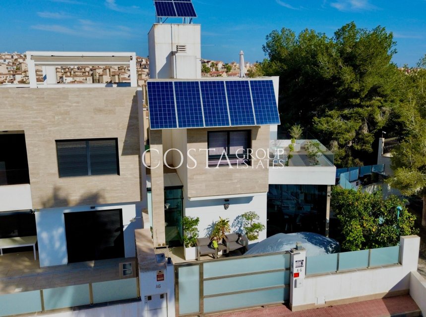 Herverkoop - Villa -
Orihuela Costa - Villamartín