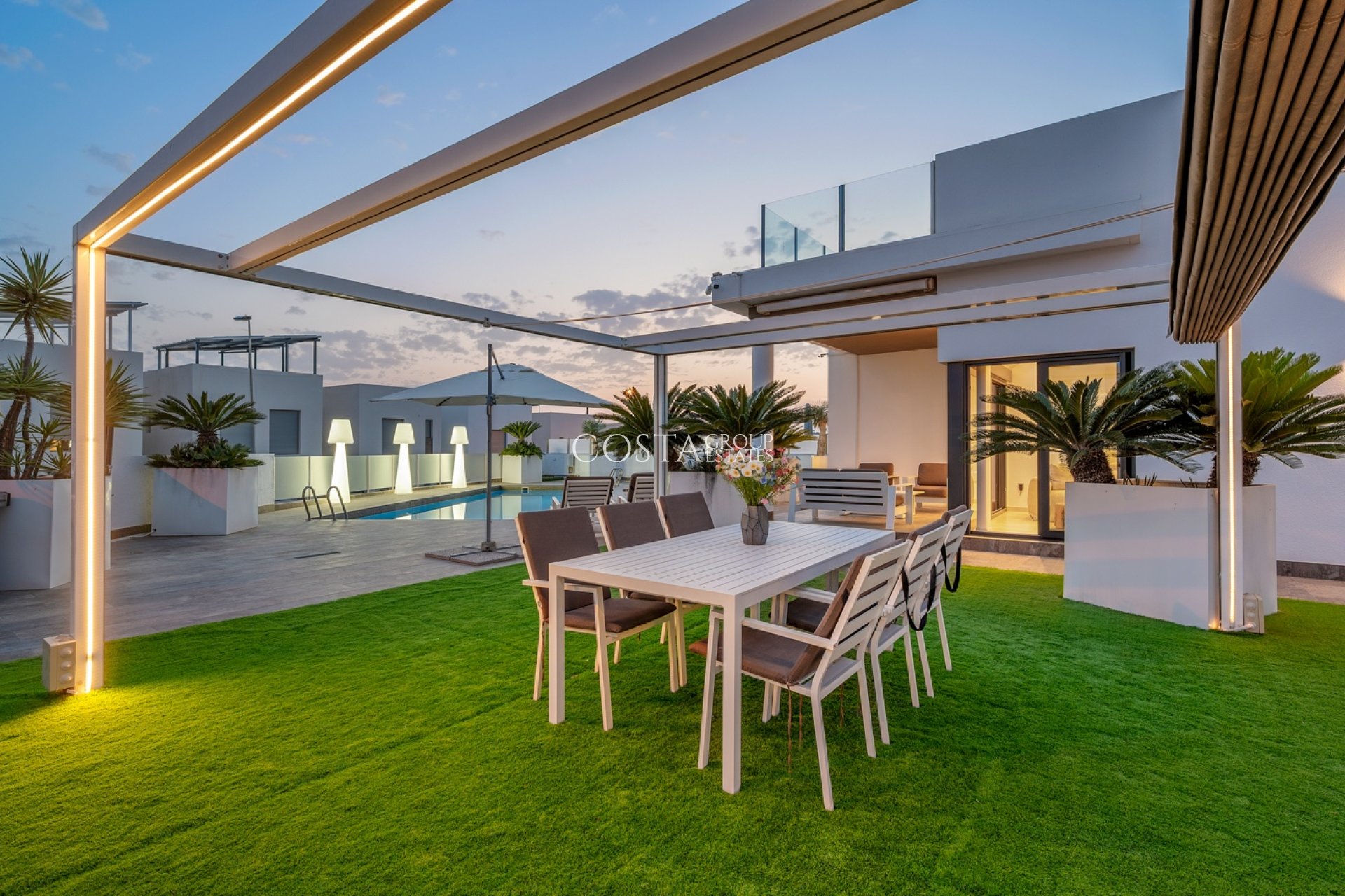 Herverkoop - Villa -
Orihuela Costa - Villamartín