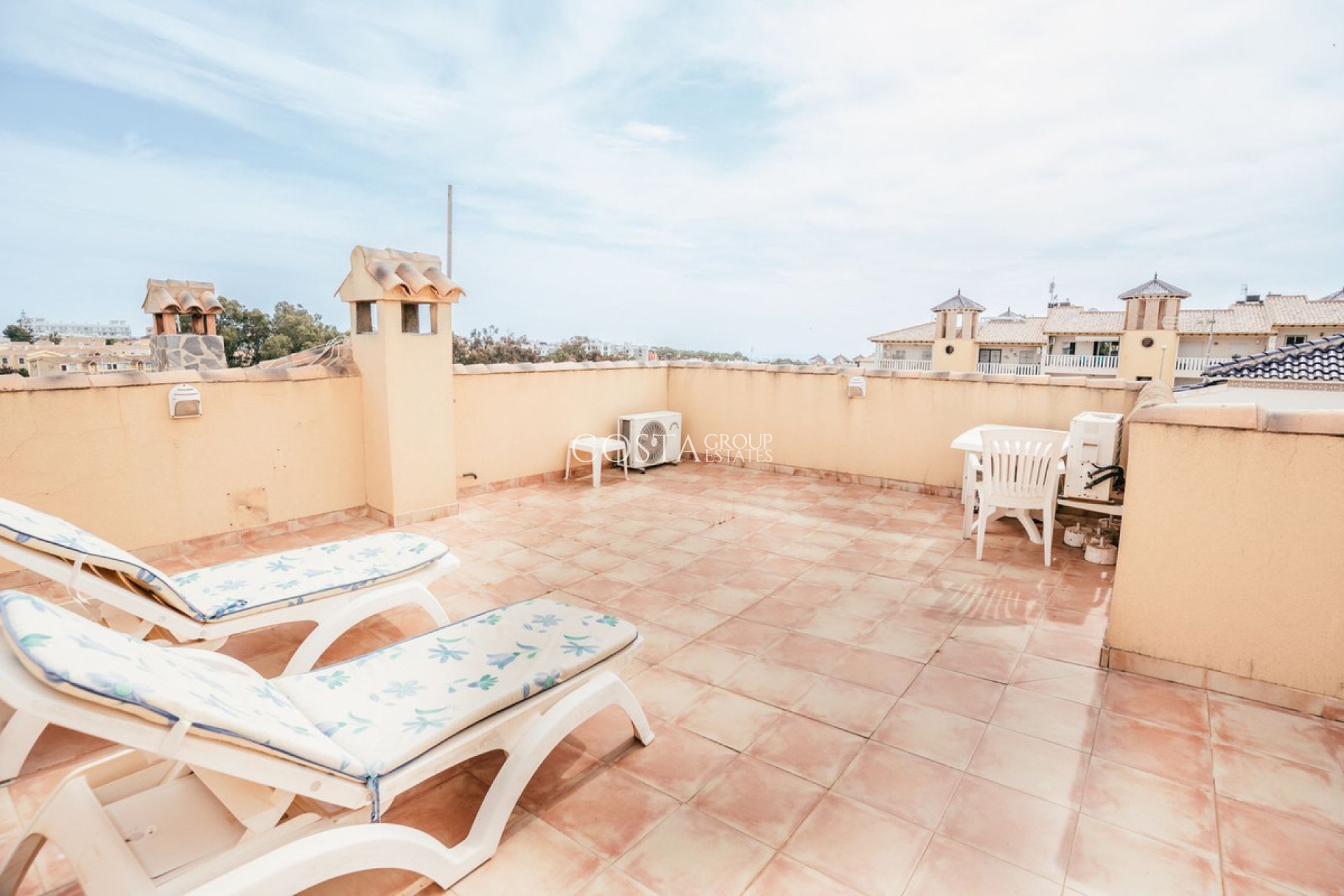 Herverkoop - Villa -
Orihuela Costa - Villamartin
