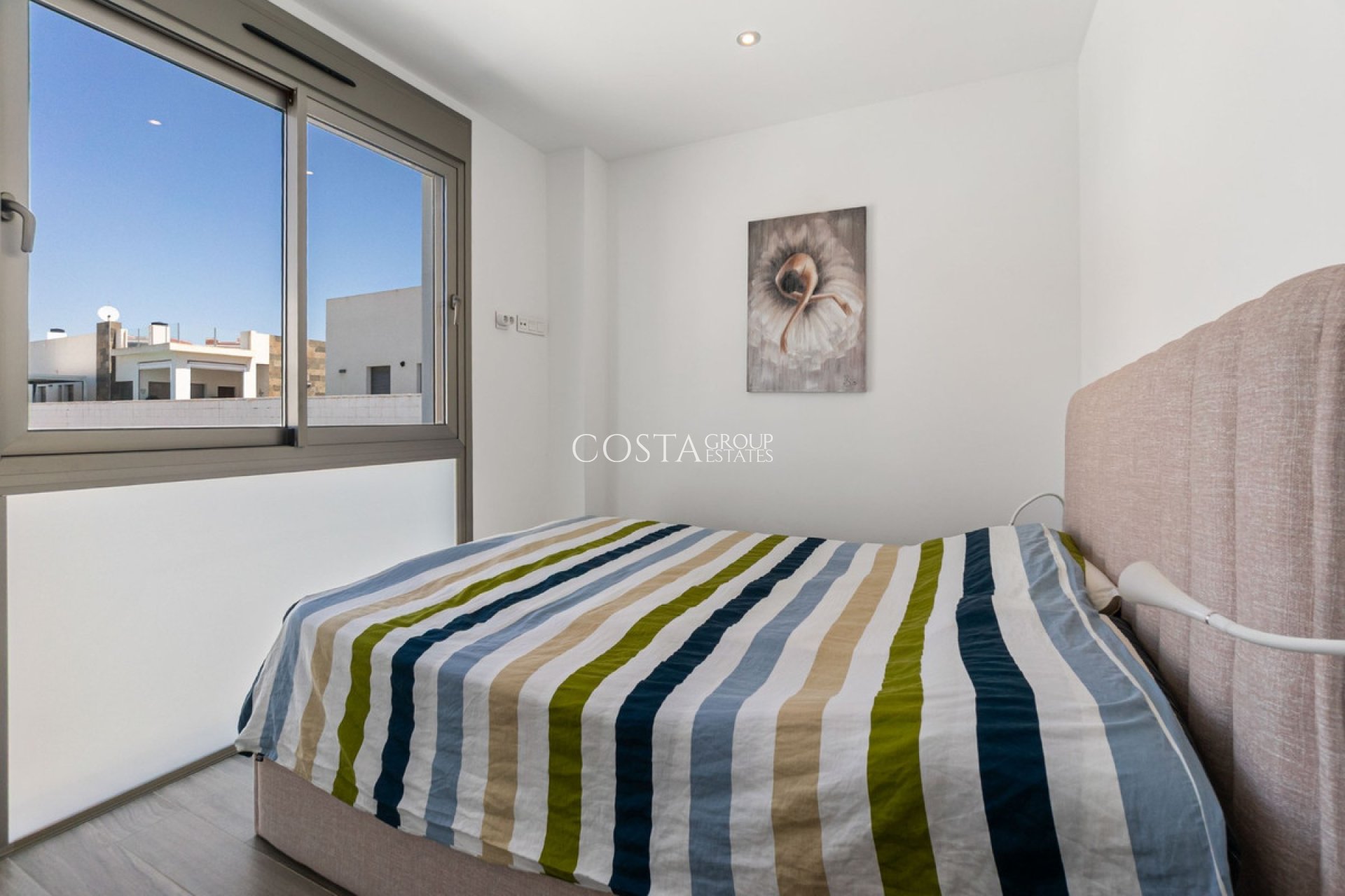 Herverkoop - Villa -
Orihuela Costa - Villamartin