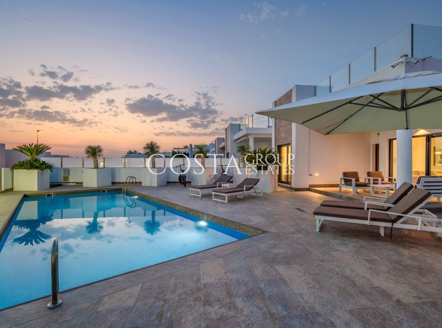 Herverkoop - Villa -
Orihuela Costa - Villamartin