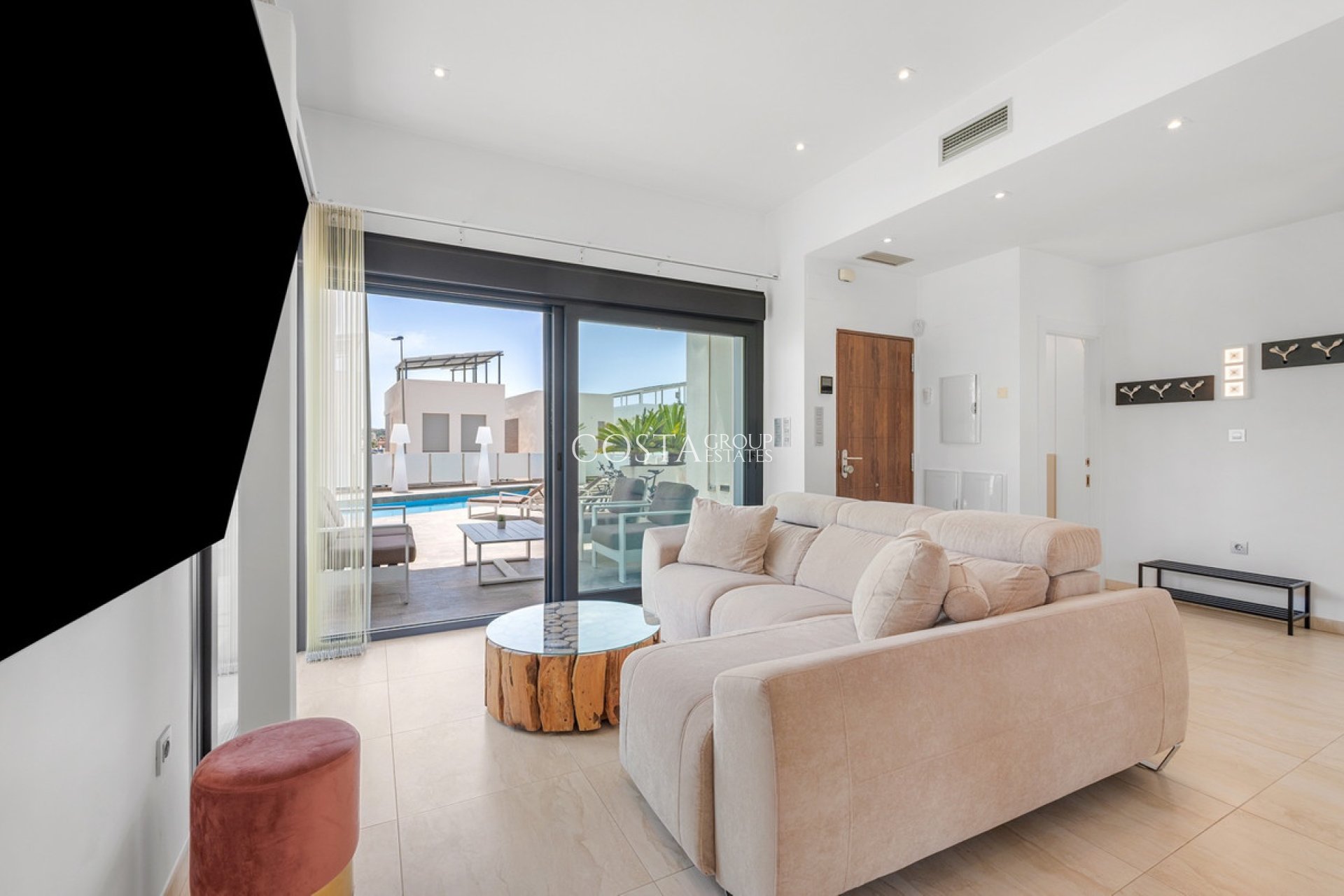 Herverkoop - Villa -
Orihuela Costa - Villamartin