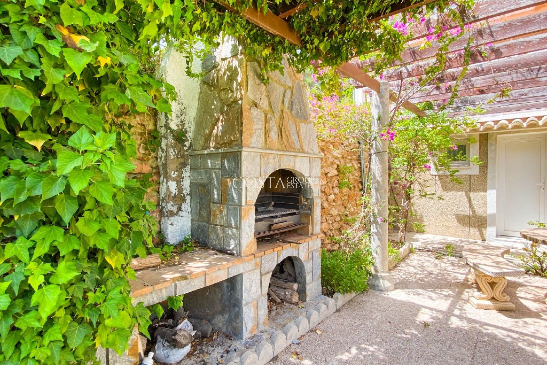 Herverkoop - Villa -
Orihuela Costa - Villamartin