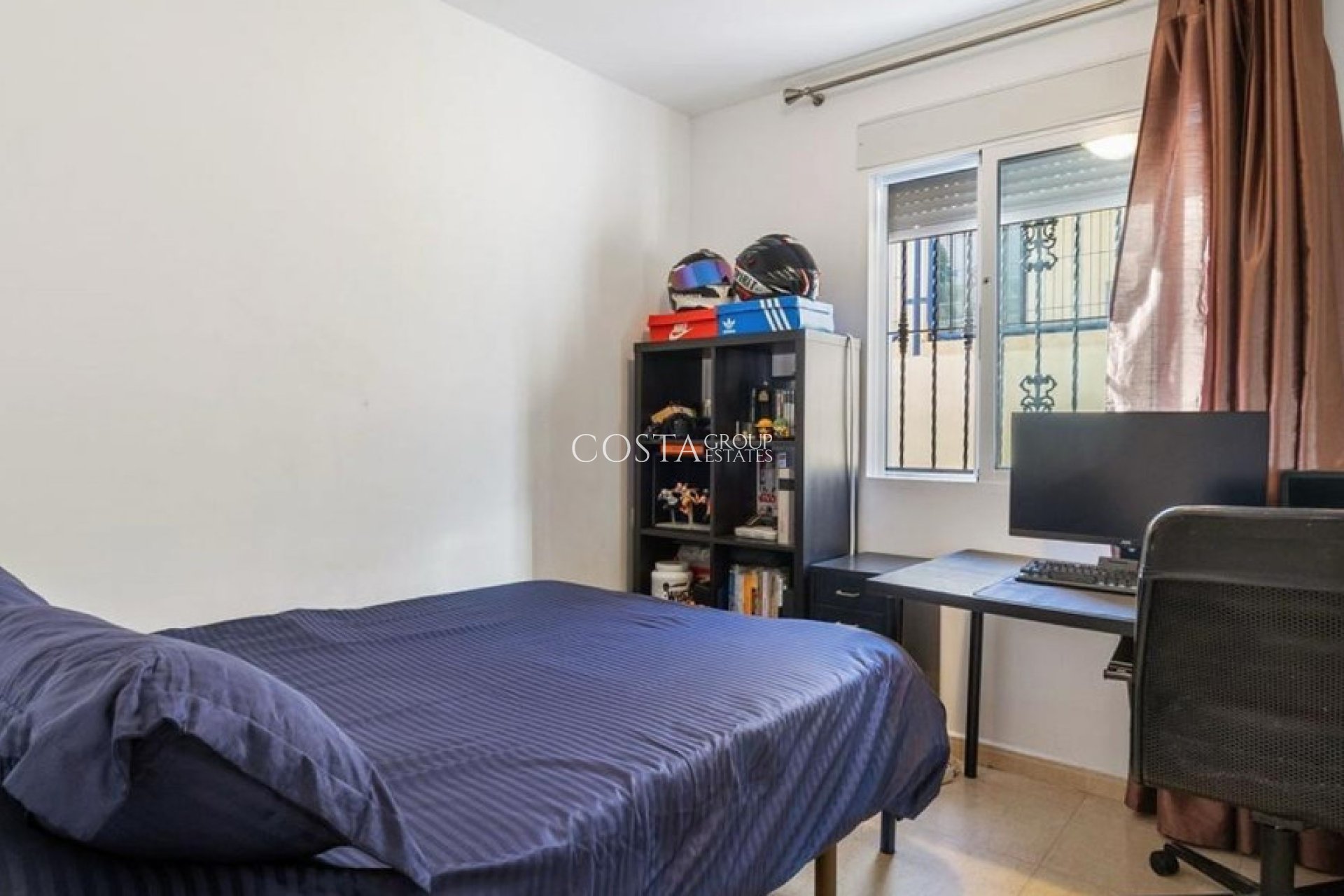 Herverkoop - Villa -
Orihuela Costa - Villamartin