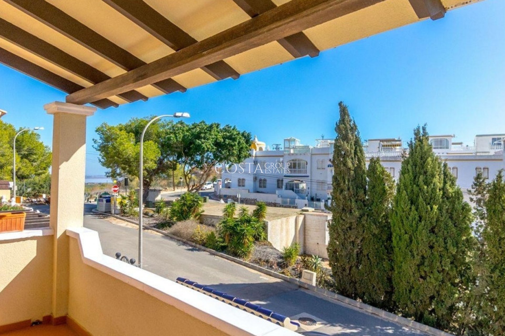 Herverkoop - Villa -
Orihuela Costa - Villamartin