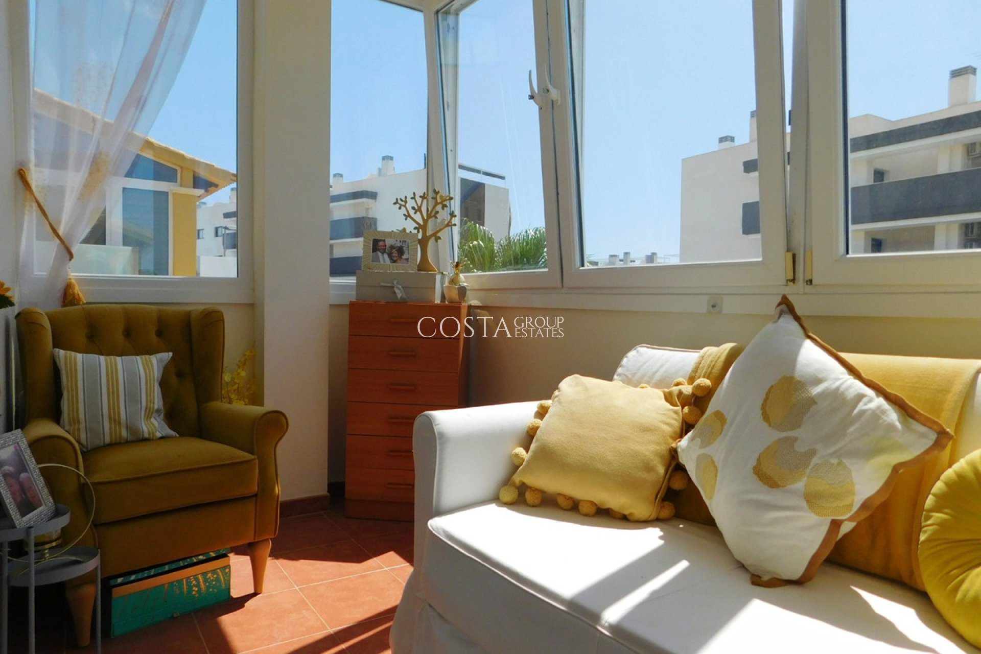 Herverkoop - Villa -
Orihuela Costa - Villamartin