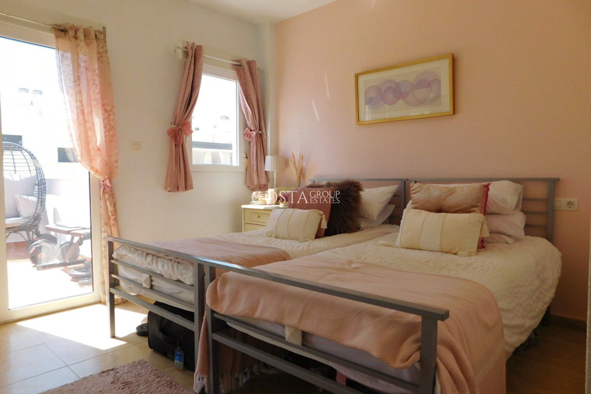 Herverkoop - Villa -
Orihuela Costa - Villamartin