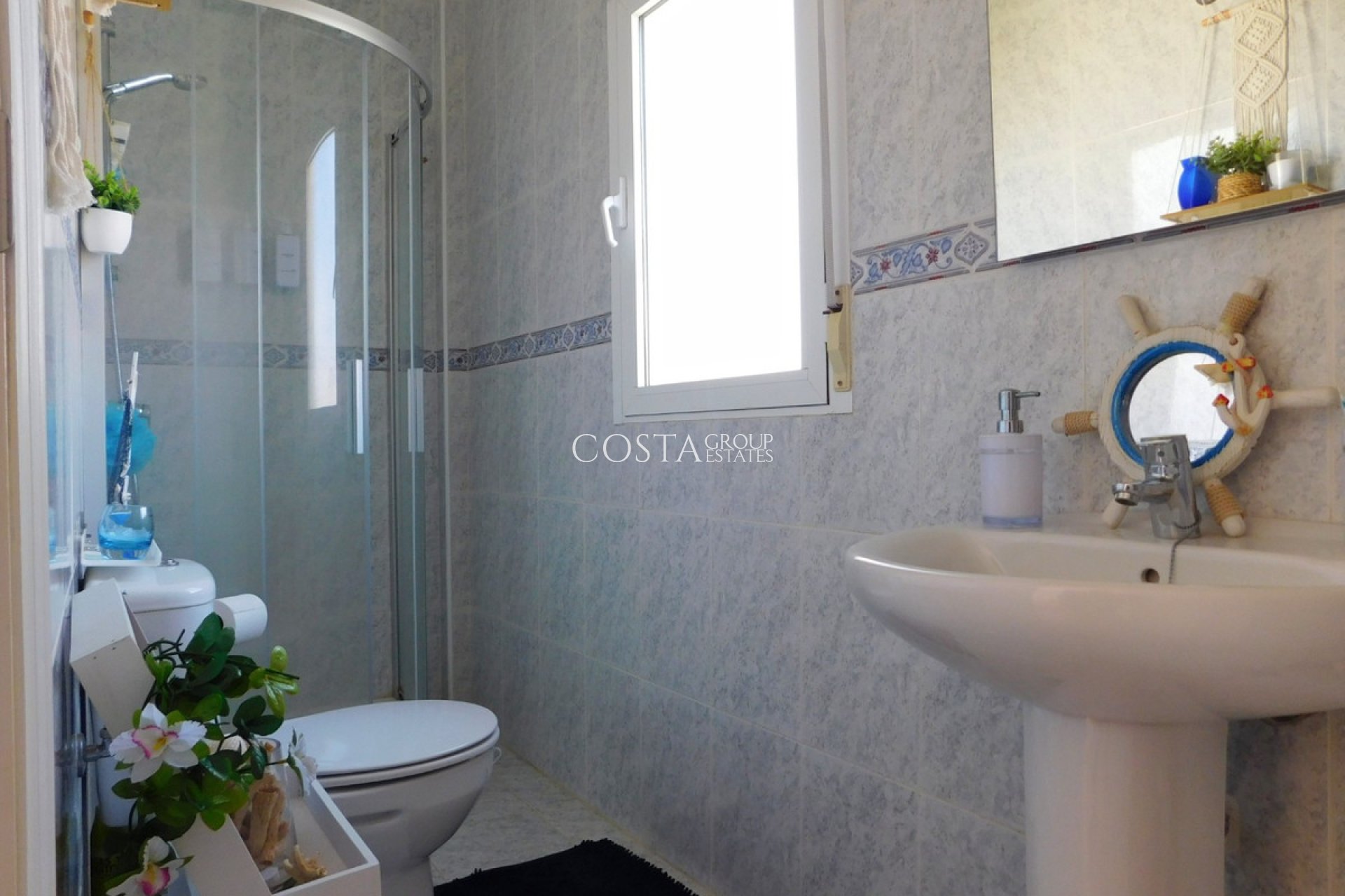 Herverkoop - Villa -
Orihuela Costa - Villamartin