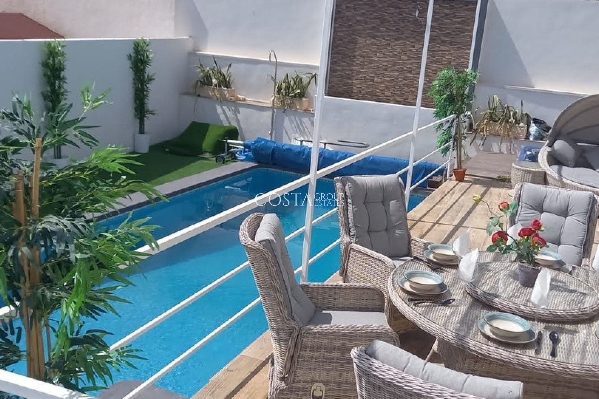 Herverkoop - Villa -
Orihuela Costa - Villamartin