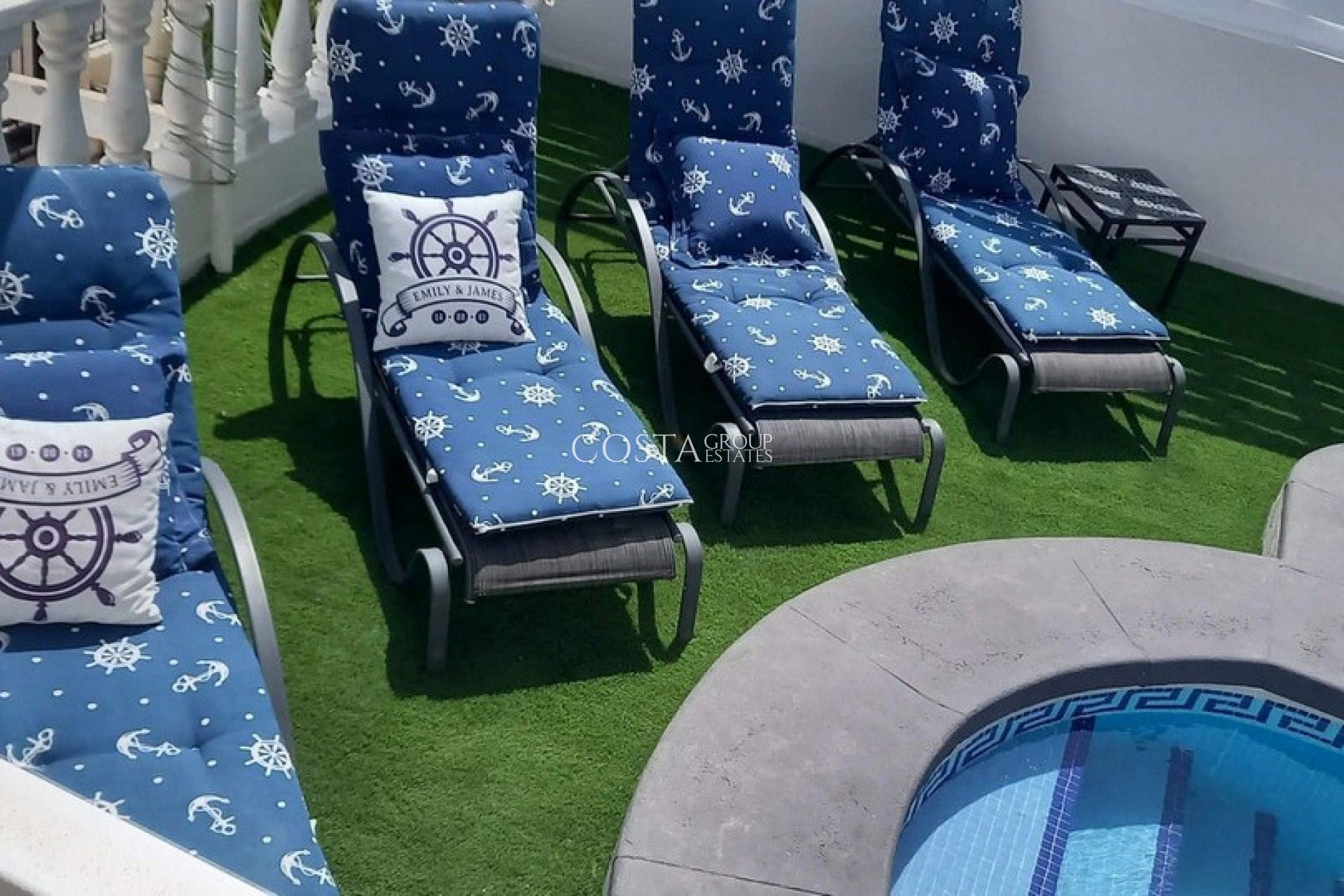 Herverkoop - Villa -
Orihuela Costa - Villamartin