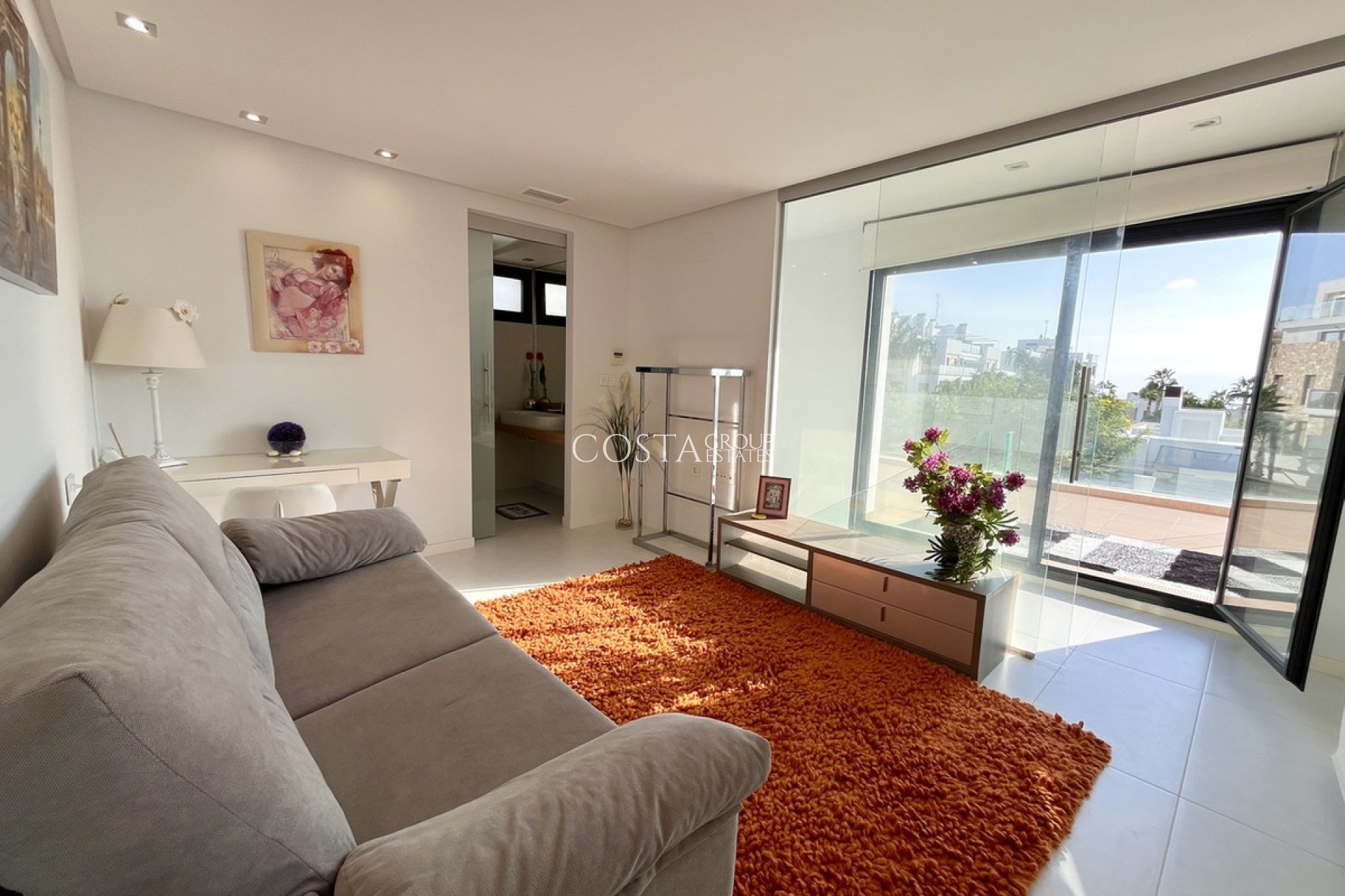 Herverkoop - Villa -
Orihuela Costa - Villamartin