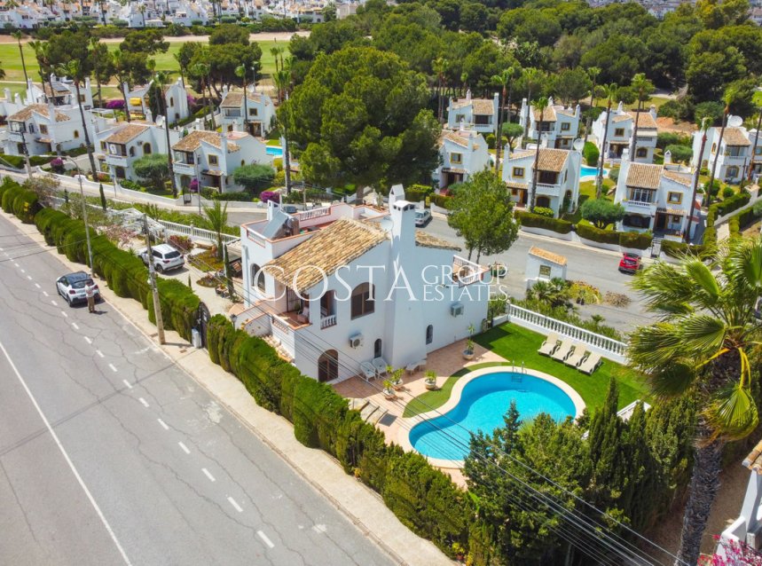 Herverkoop - Villa -
Orihuela Costa - Villamartin