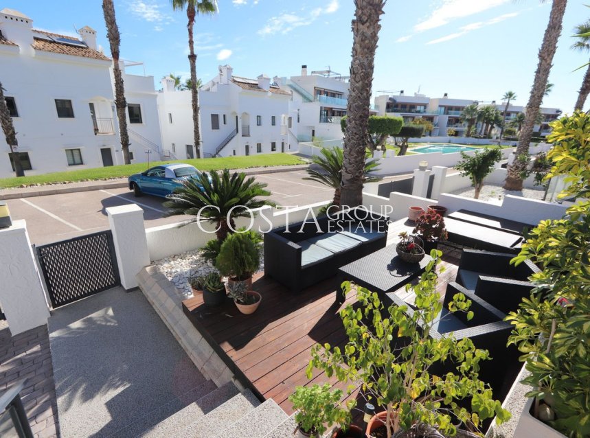 Herverkoop - Villa -
Orihuela Costa - Villamartin
