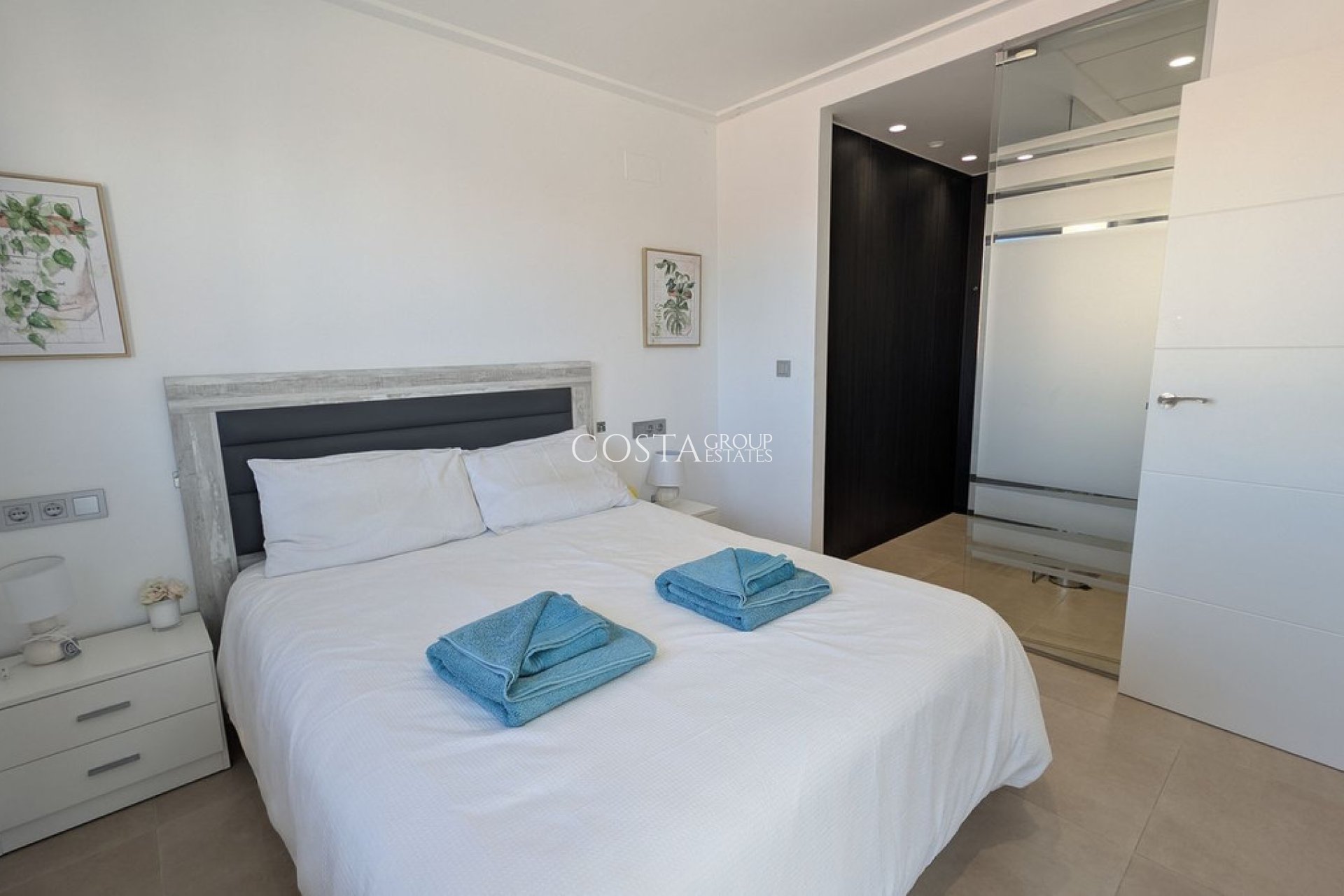 Herverkoop - Villa -
Orihuela Costa - Villamartin