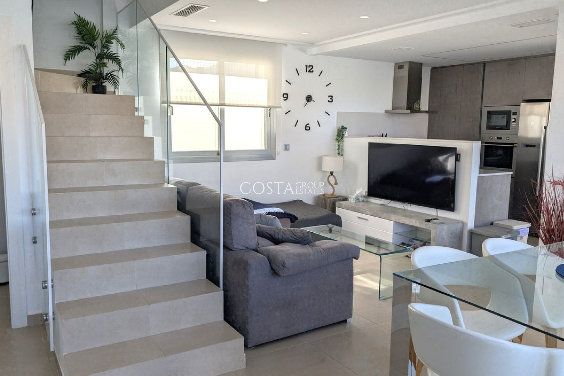 Herverkoop - Villa -
Orihuela Costa - Villamartin