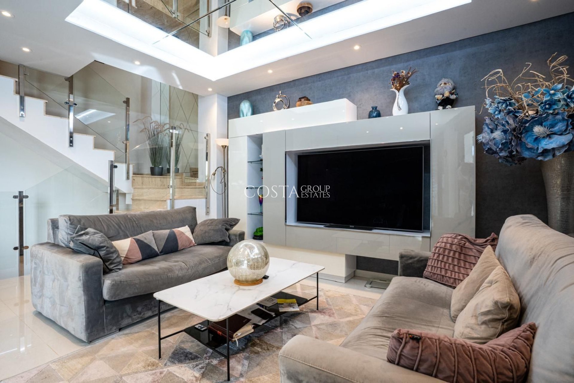 Herverkoop - Villa -
Orihuela Costa - Villamartin