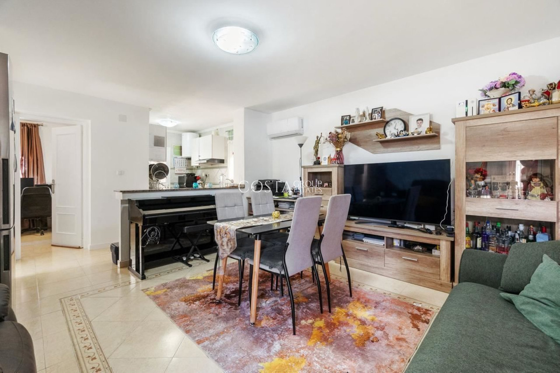 Herverkoop - Villa -
Orihuela Costa - Villamartin