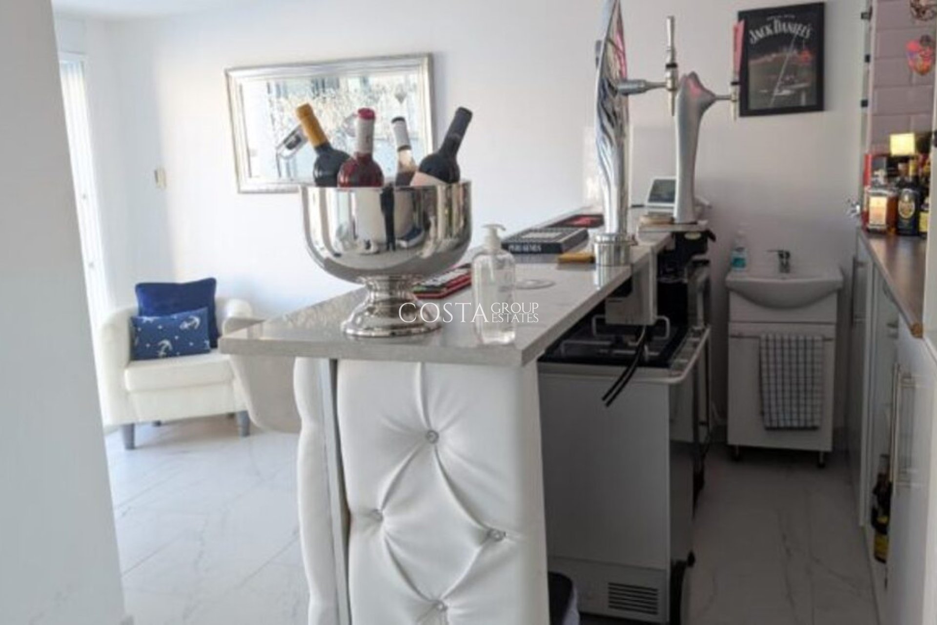 Herverkoop - Villa -
Orihuela Costa - Villamartin