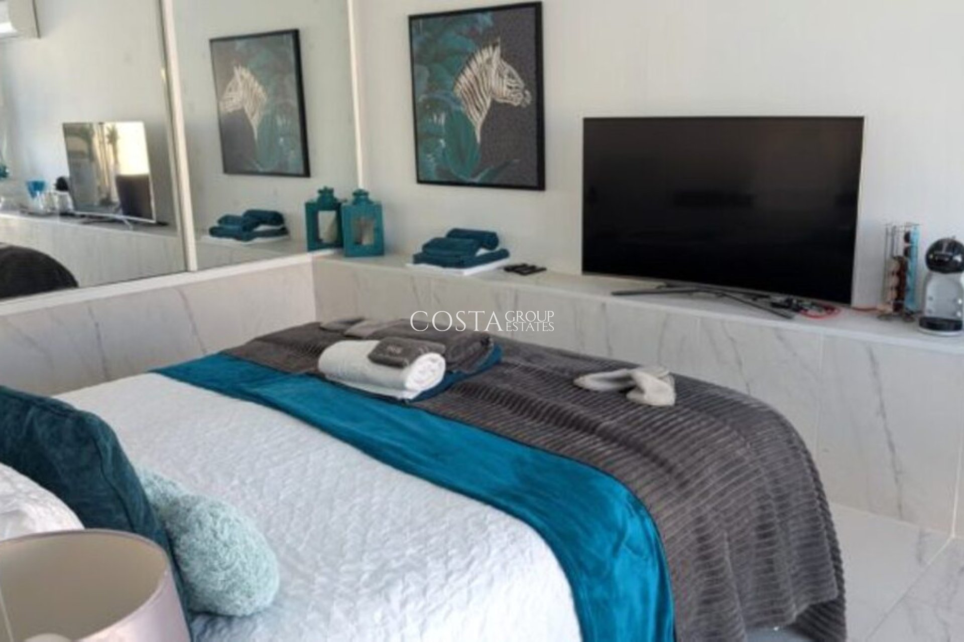 Herverkoop - Villa -
Orihuela Costa - Villamartin