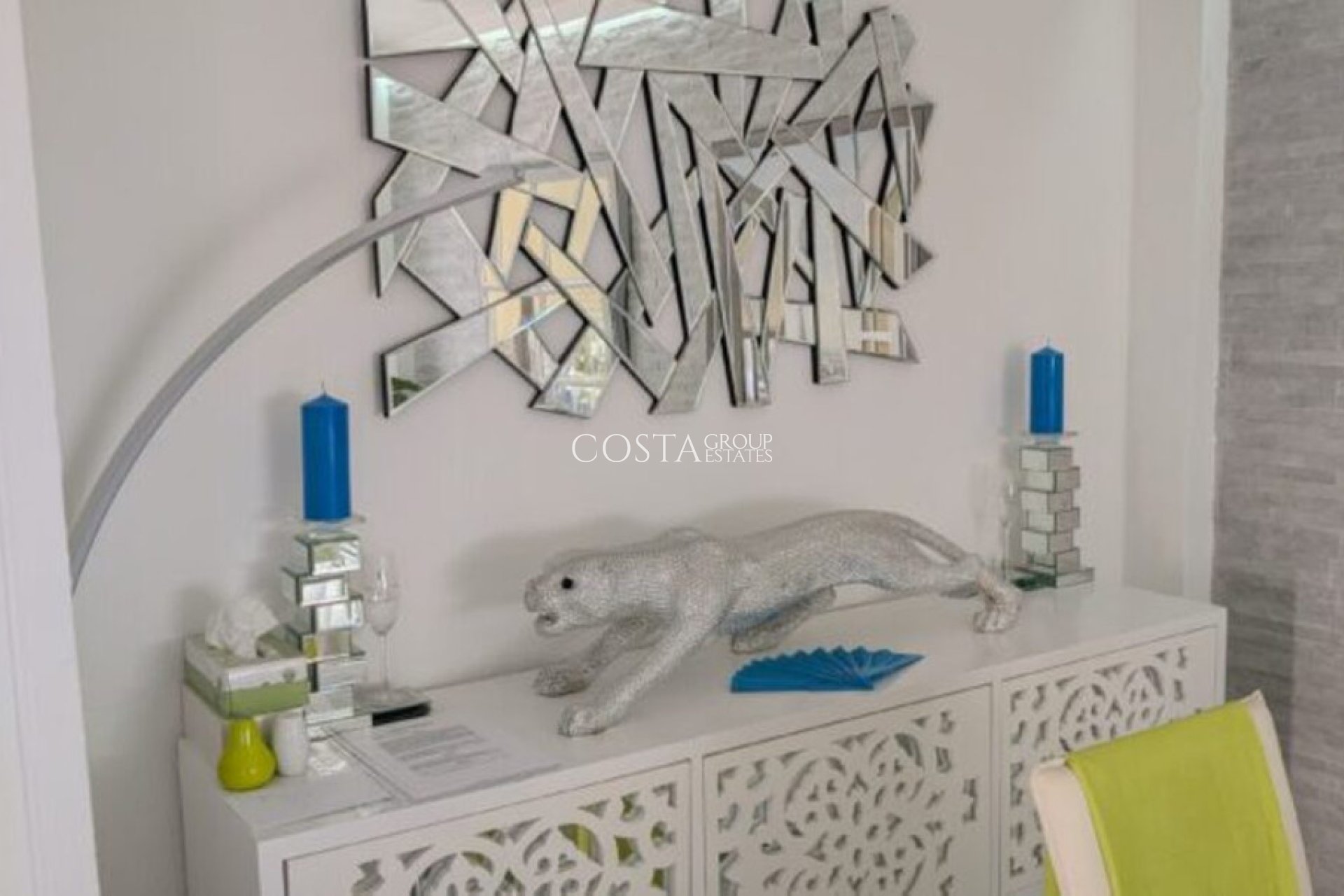 Herverkoop - Villa -
Orihuela Costa - Villamartin