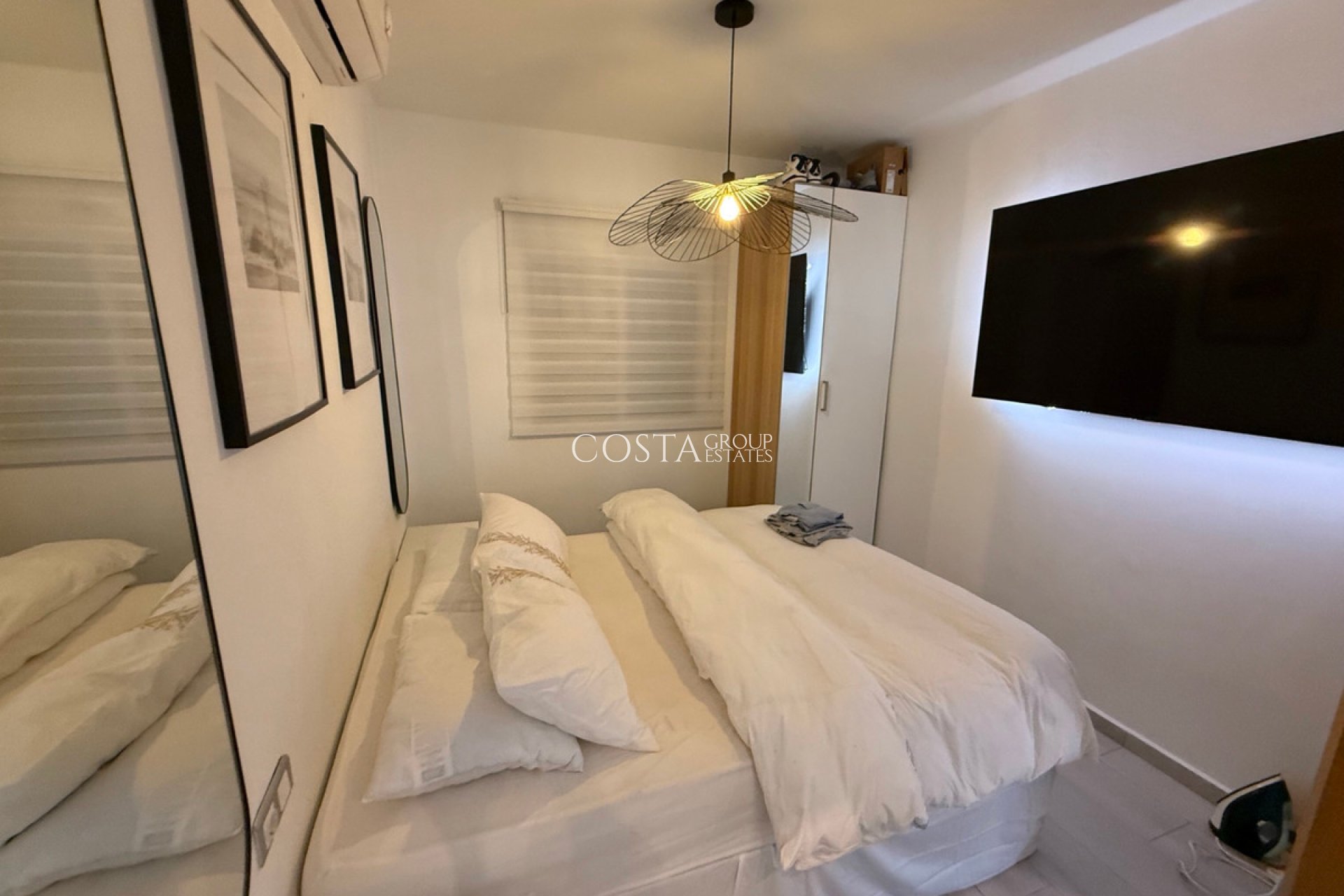 Herverkoop - Villa -
Orihuela Costa - Villamartin