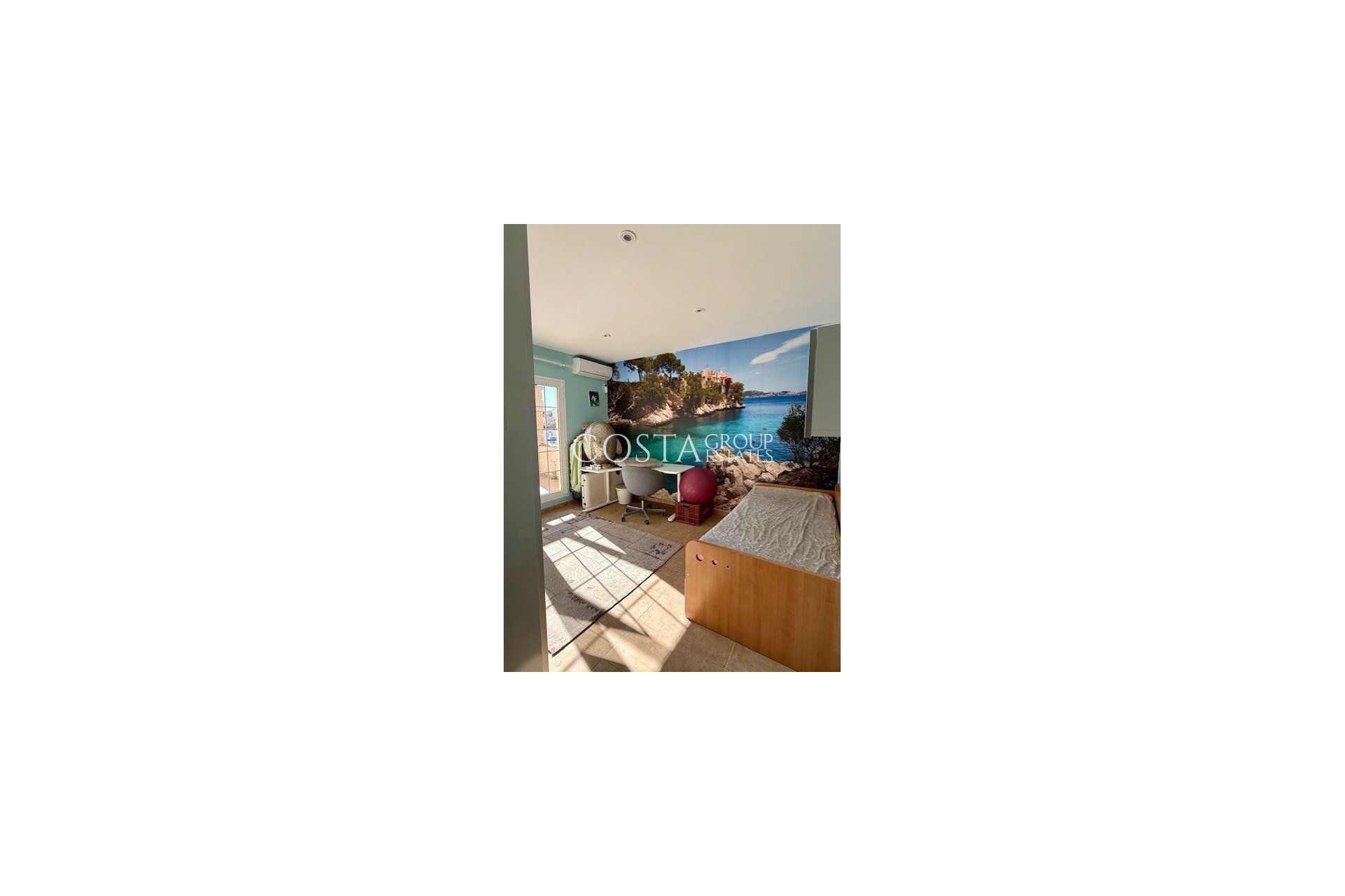 Herverkoop - Villa -
Orihuela Costa