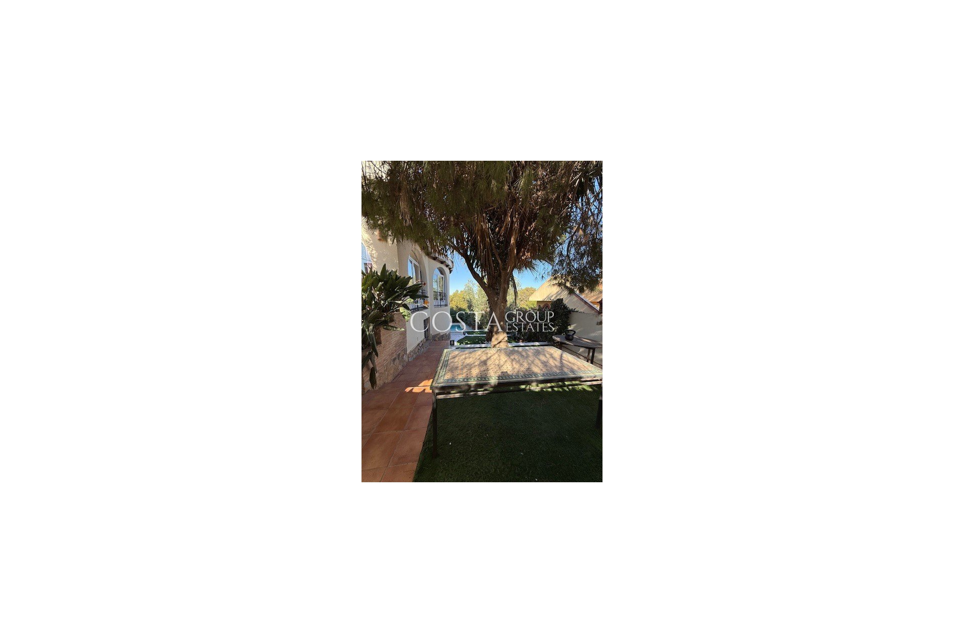Herverkoop - Villa -
Orihuela Costa