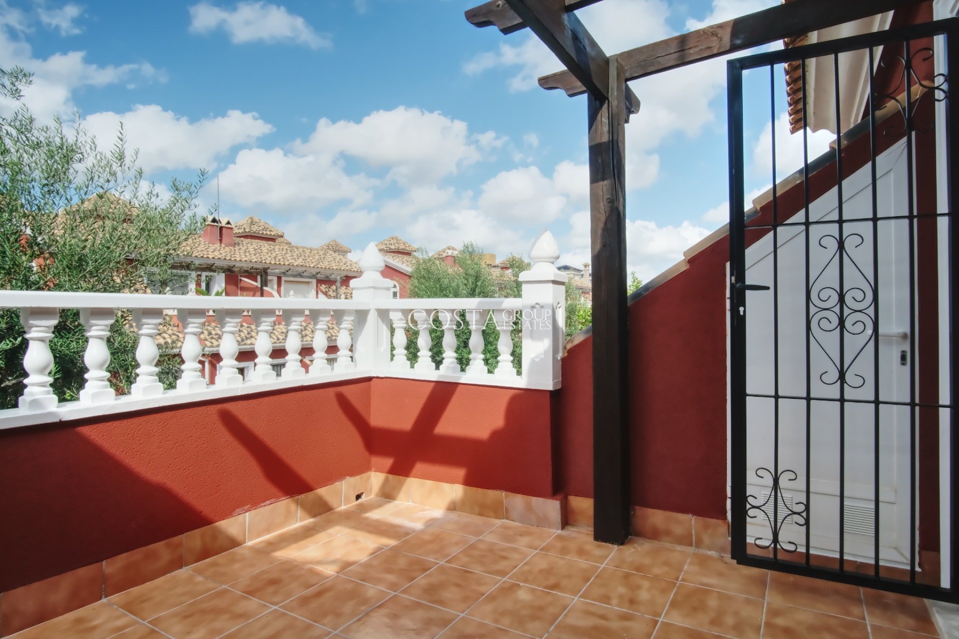 Herverkoop - Villa -
Orihuela Costa