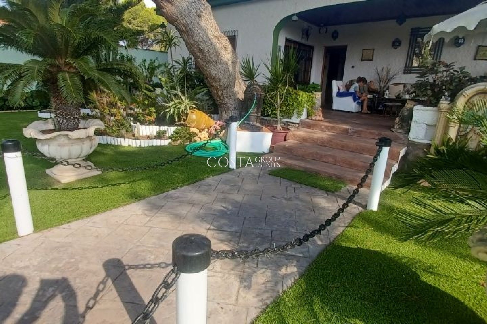 Herverkoop - Villa -
Orihuela Costa