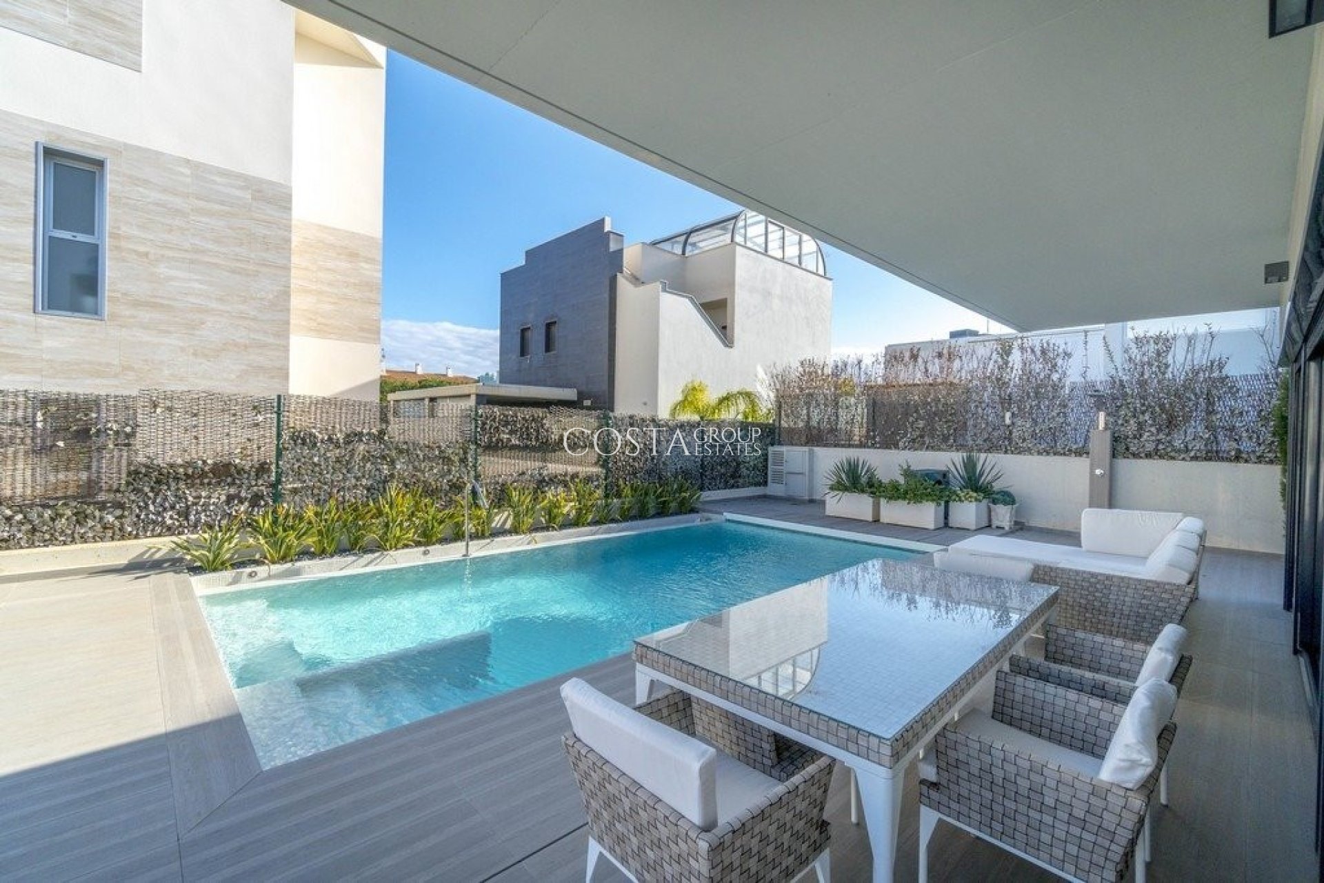 Herverkoop - Villa -
Orihuela Costa