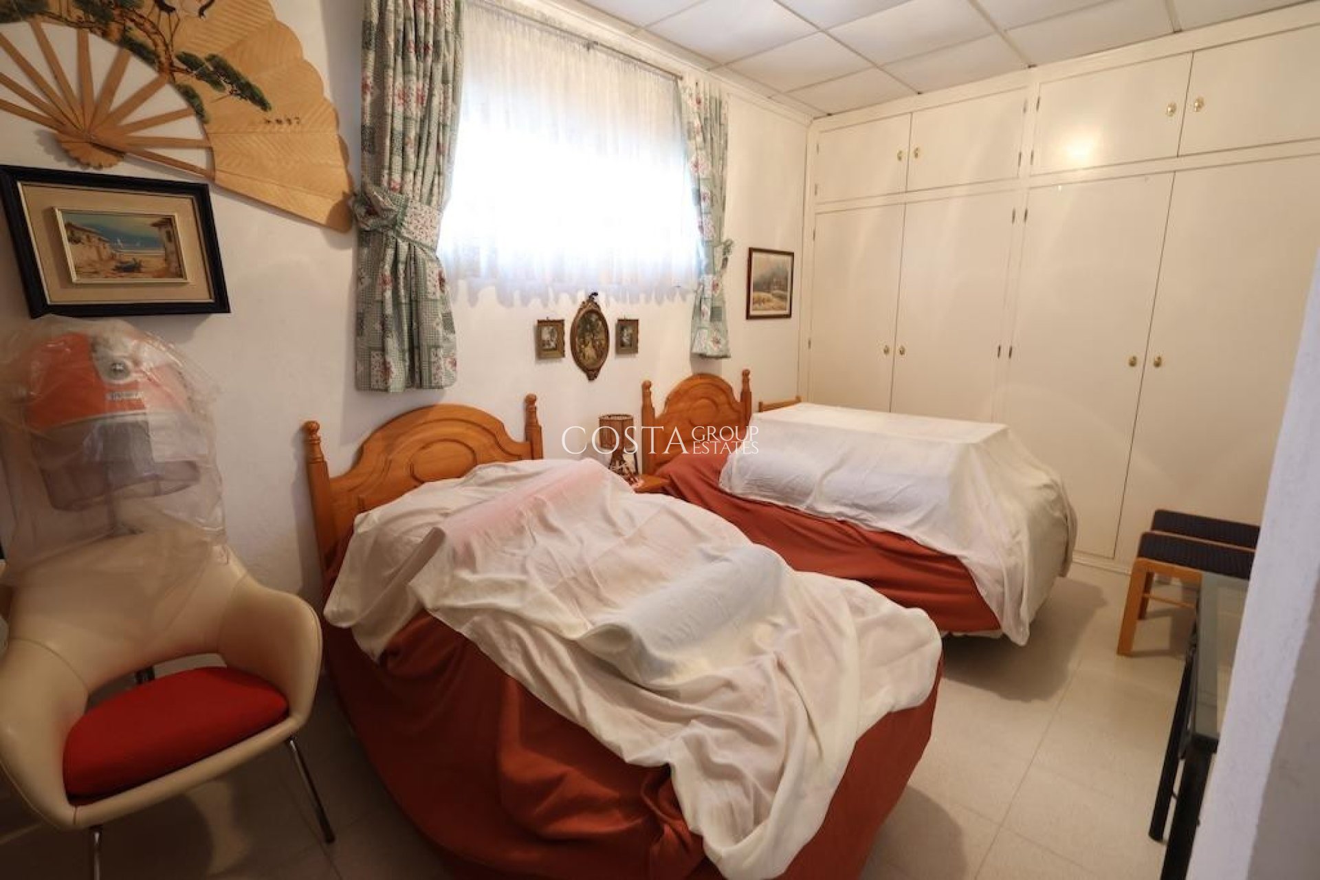 Herverkoop - Villa -
Orihuela Costa