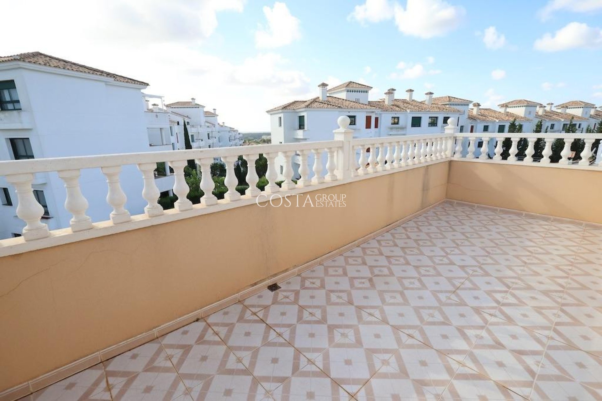 Herverkoop - Villa -
Orihuela Costa