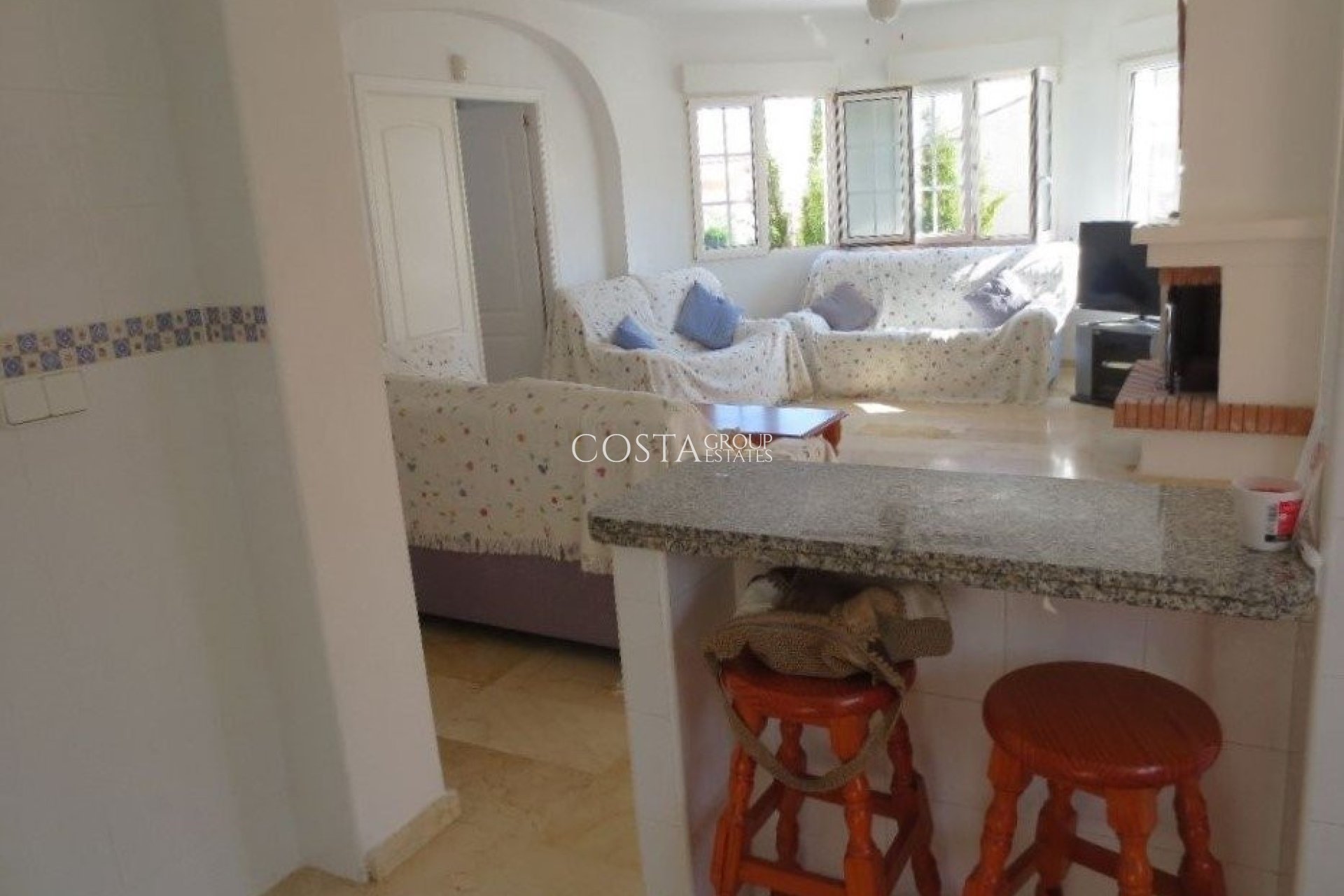 Herverkoop - Villa -
Orihuela - El Galan