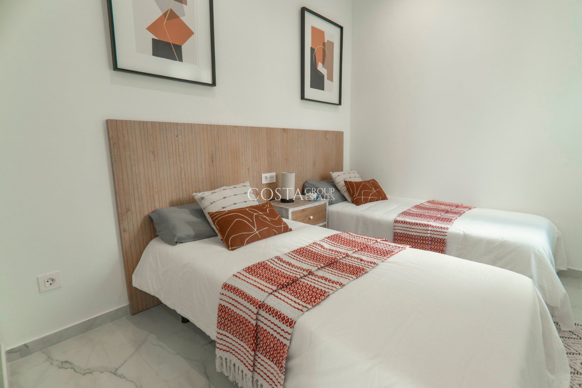 Herverkoop - Villa -
Orihuela - La Florida